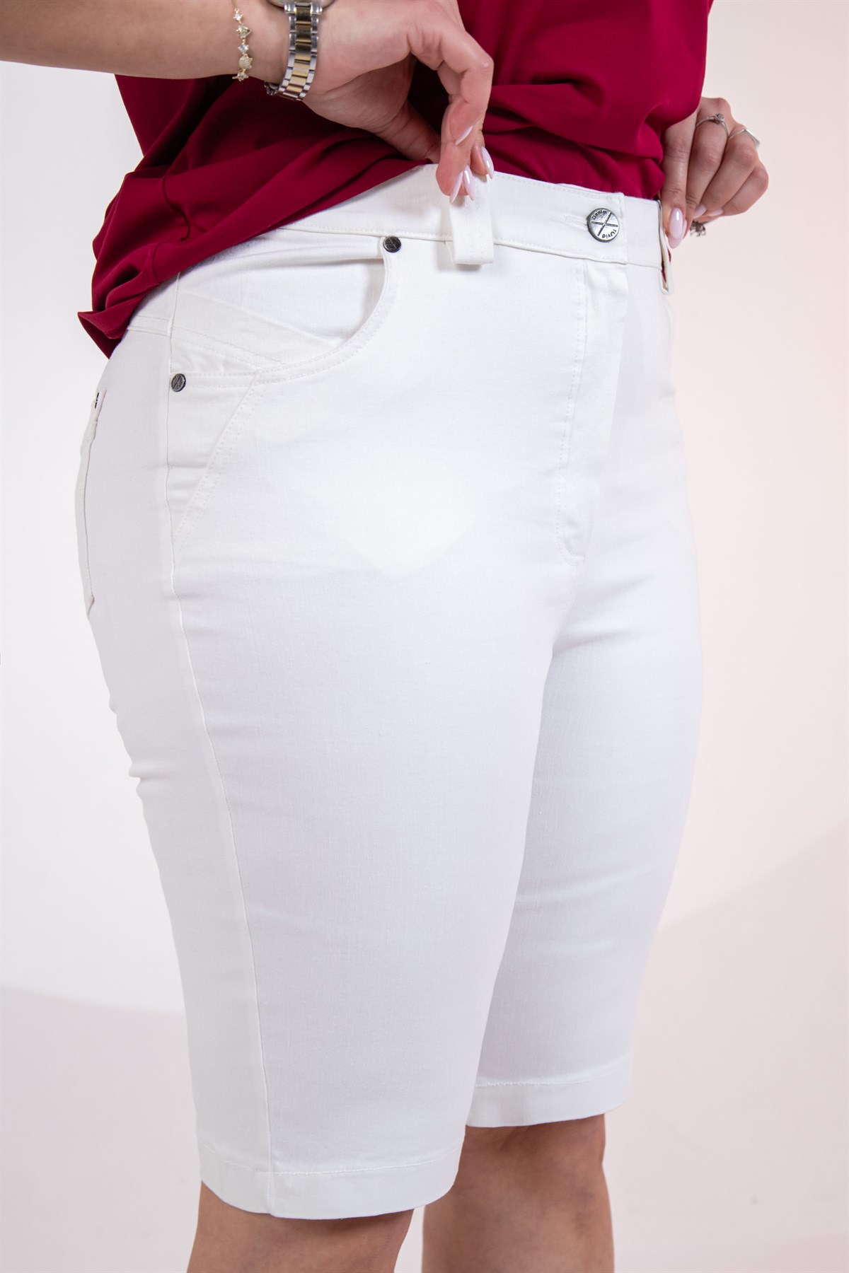 Büyük Beden 1122571 Cepli Denim Şort Beyaz