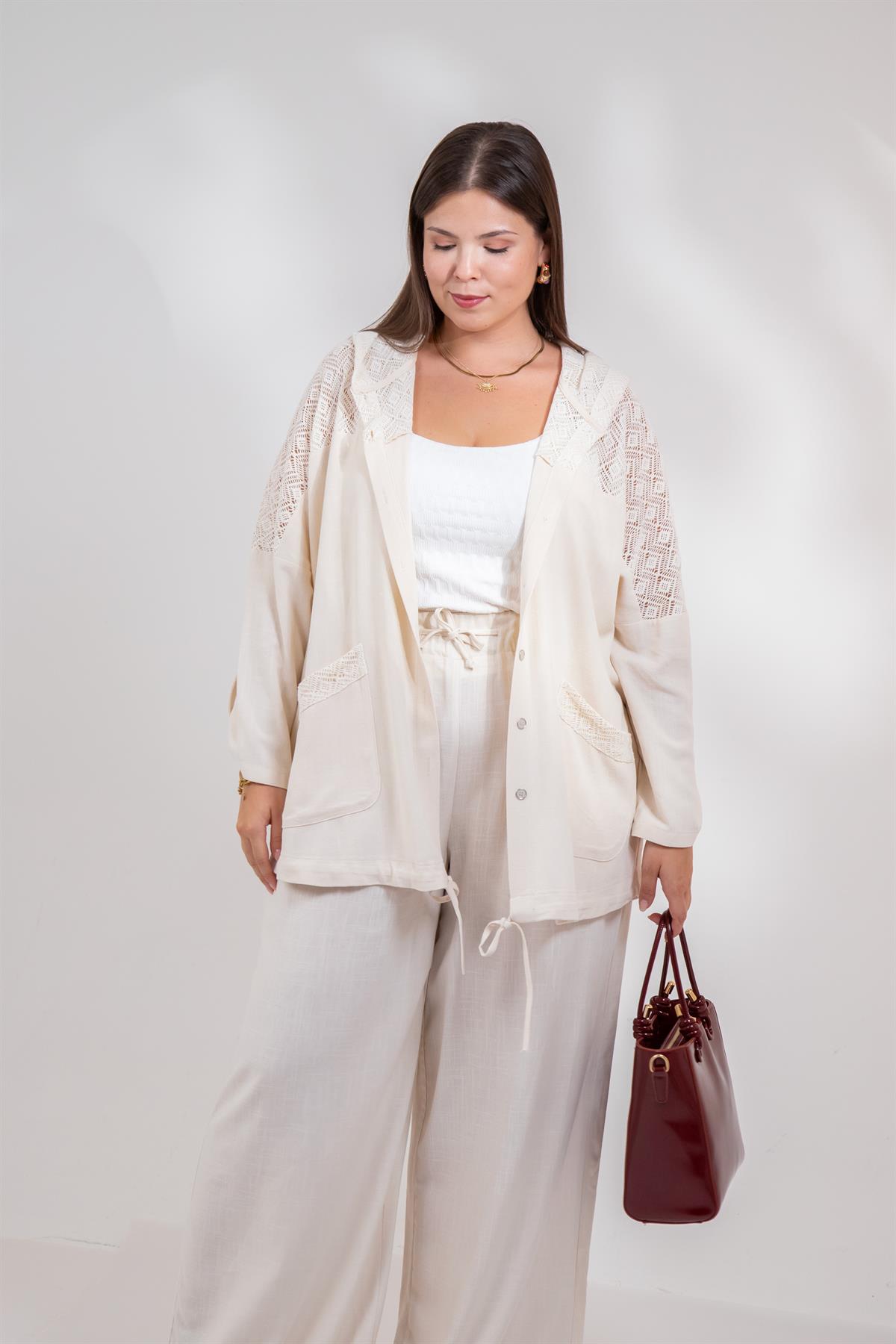 Büyük Beden 1212075 Dantel Detaylı Ceket  Bej