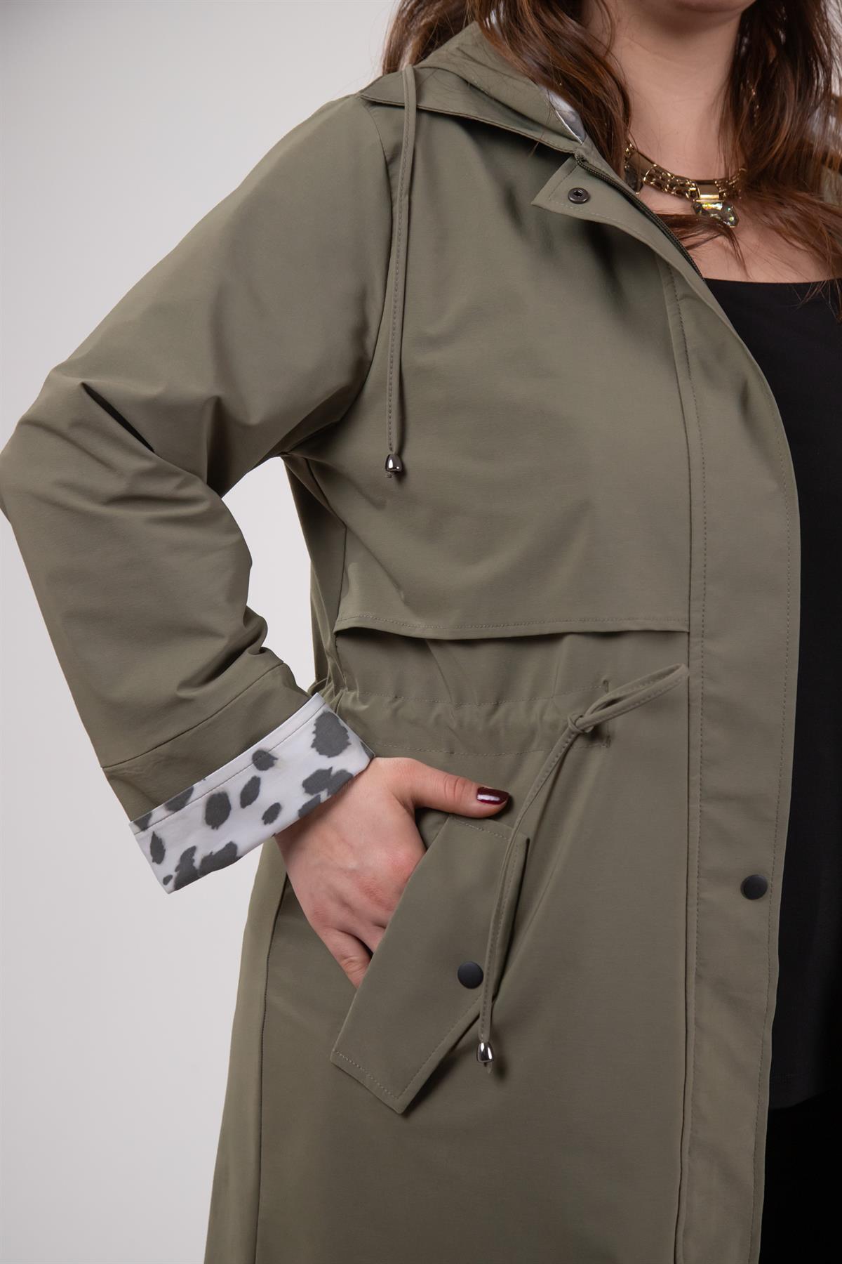 Büyük Beden 122137 Leoparlı Trençkot Haki