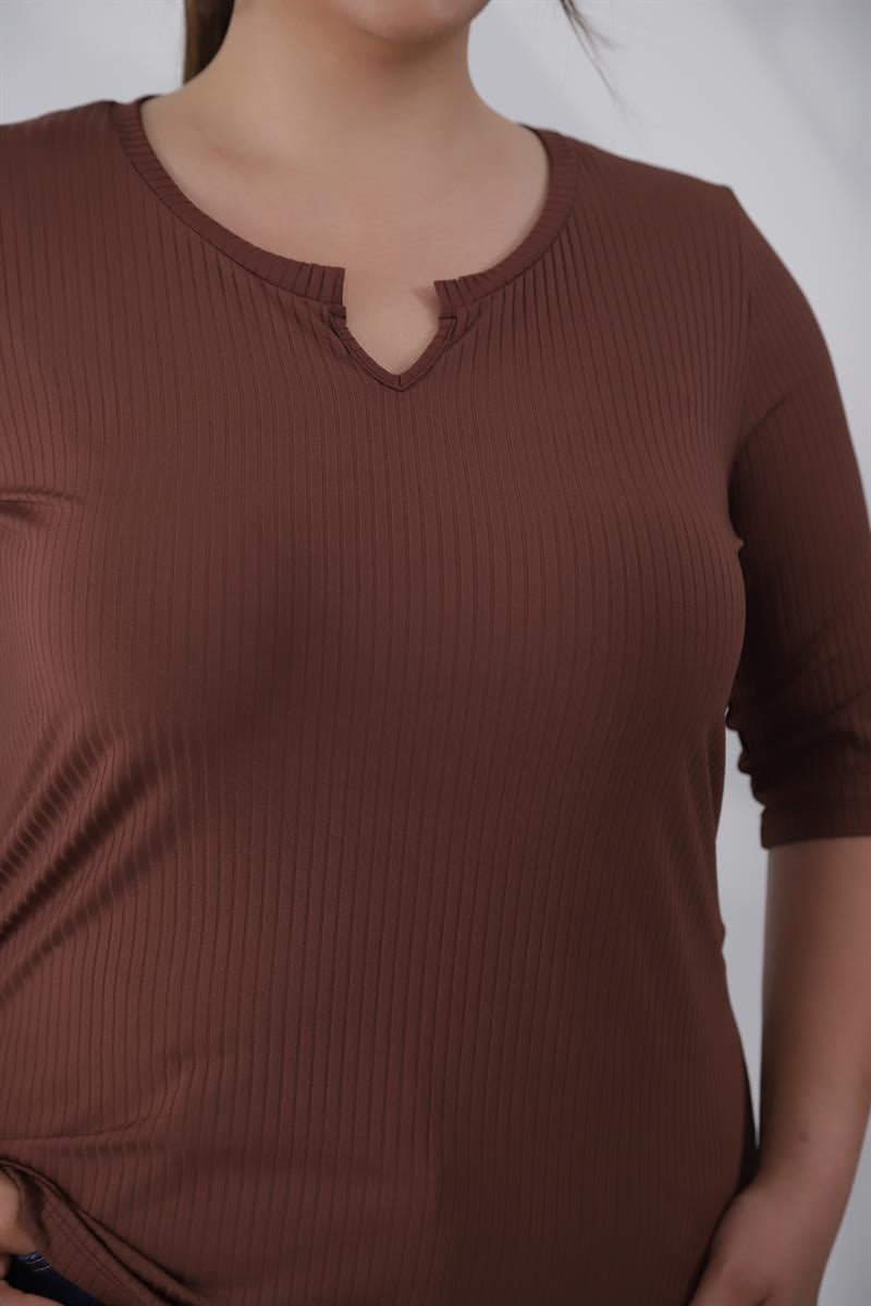 Büyük Beden 122165 Yaka Detaylı Basıc Bluz Kahverengi