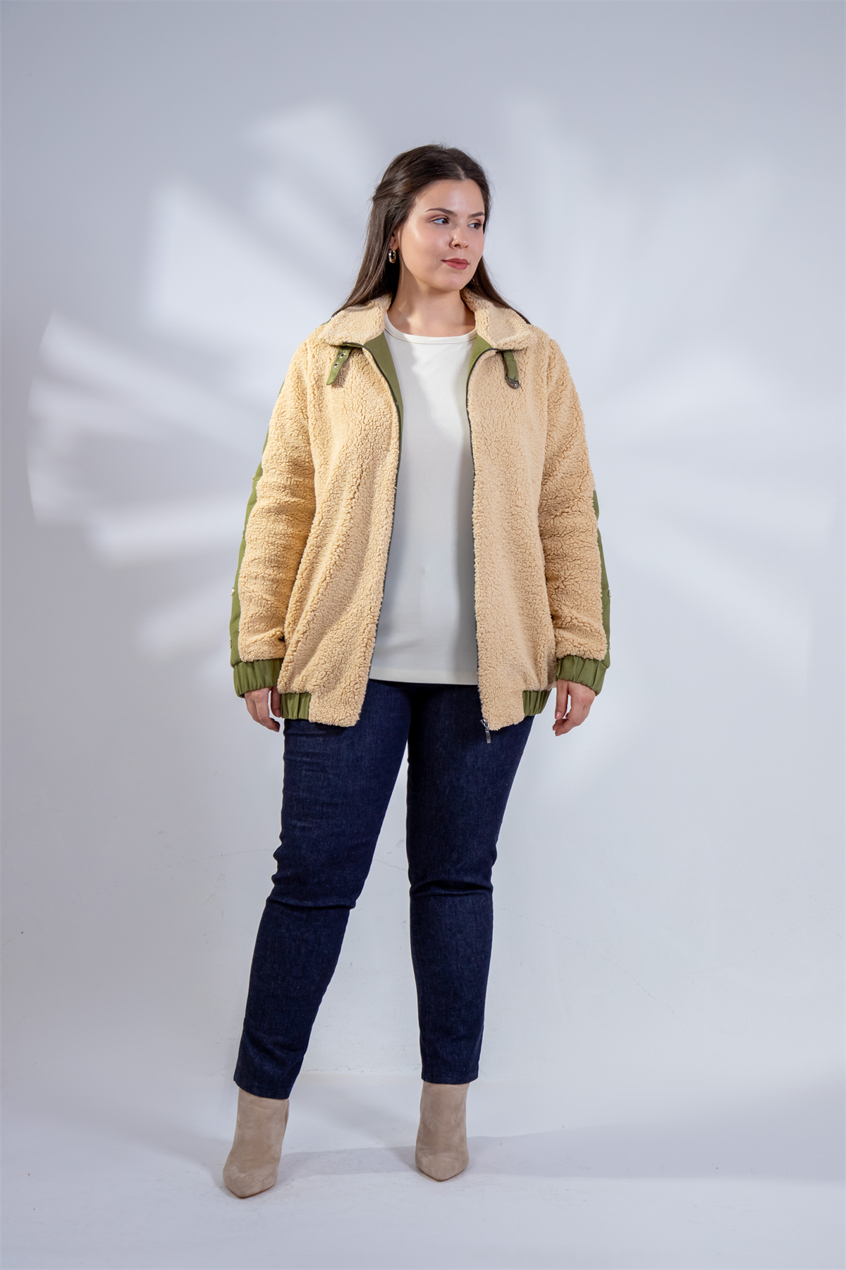 Büyük Beden 1222613 Peluş Ceket Bej