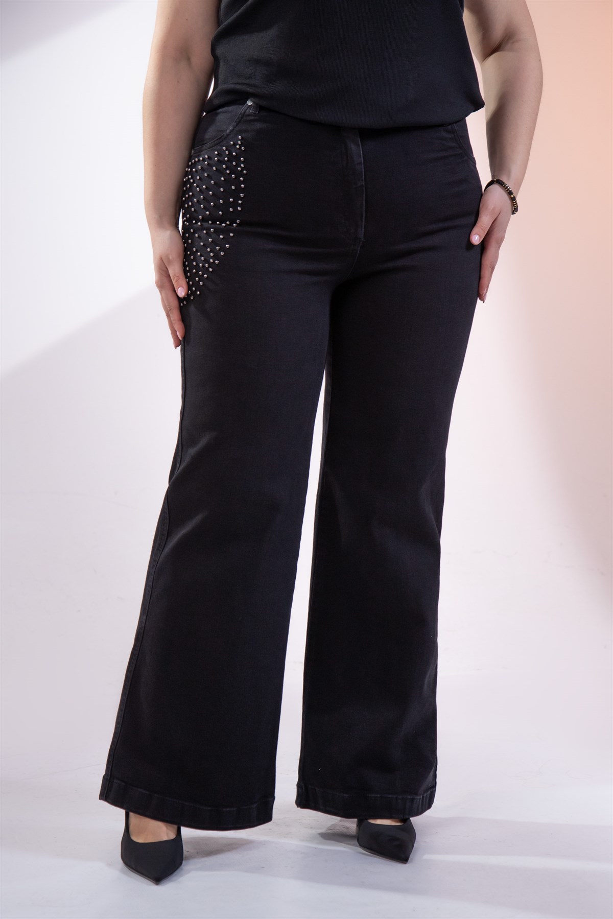 Büyük Beden 12279 İnci Taşlı Bol Denim Pantolon  Siyah