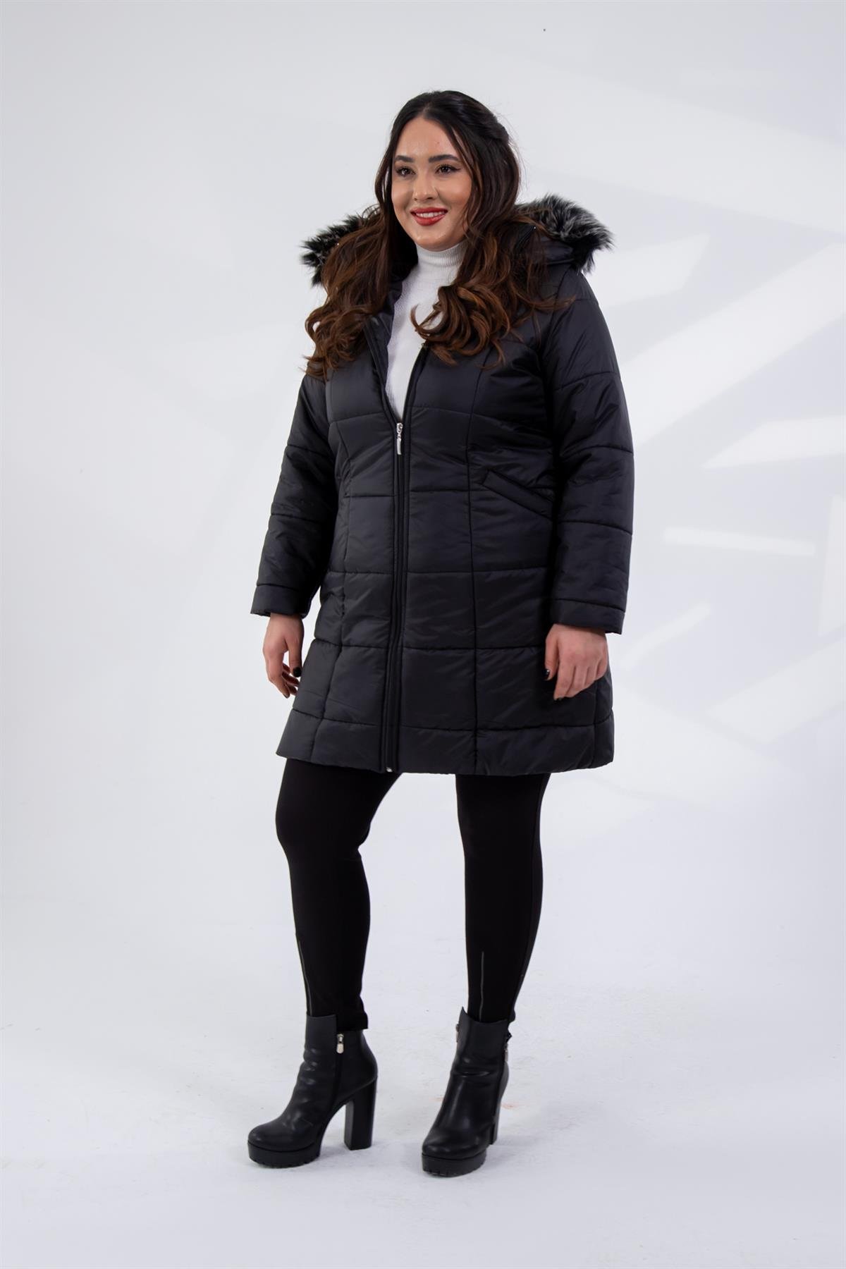 Büyük Beden 132334 Şapkası  Kürklü Mont  Siyah