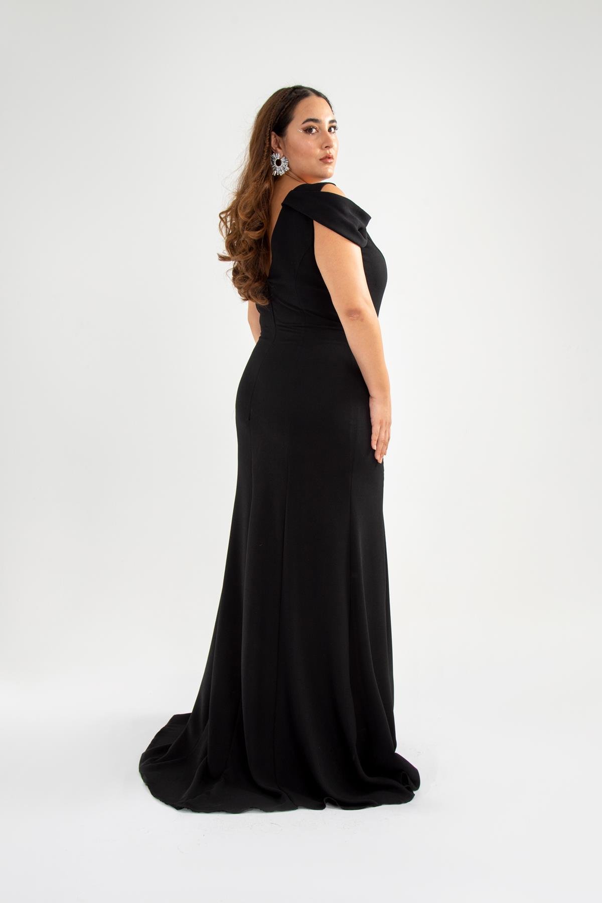 Büyük Beden 142011 Askılı Düşük Omuz Abiye Siyah