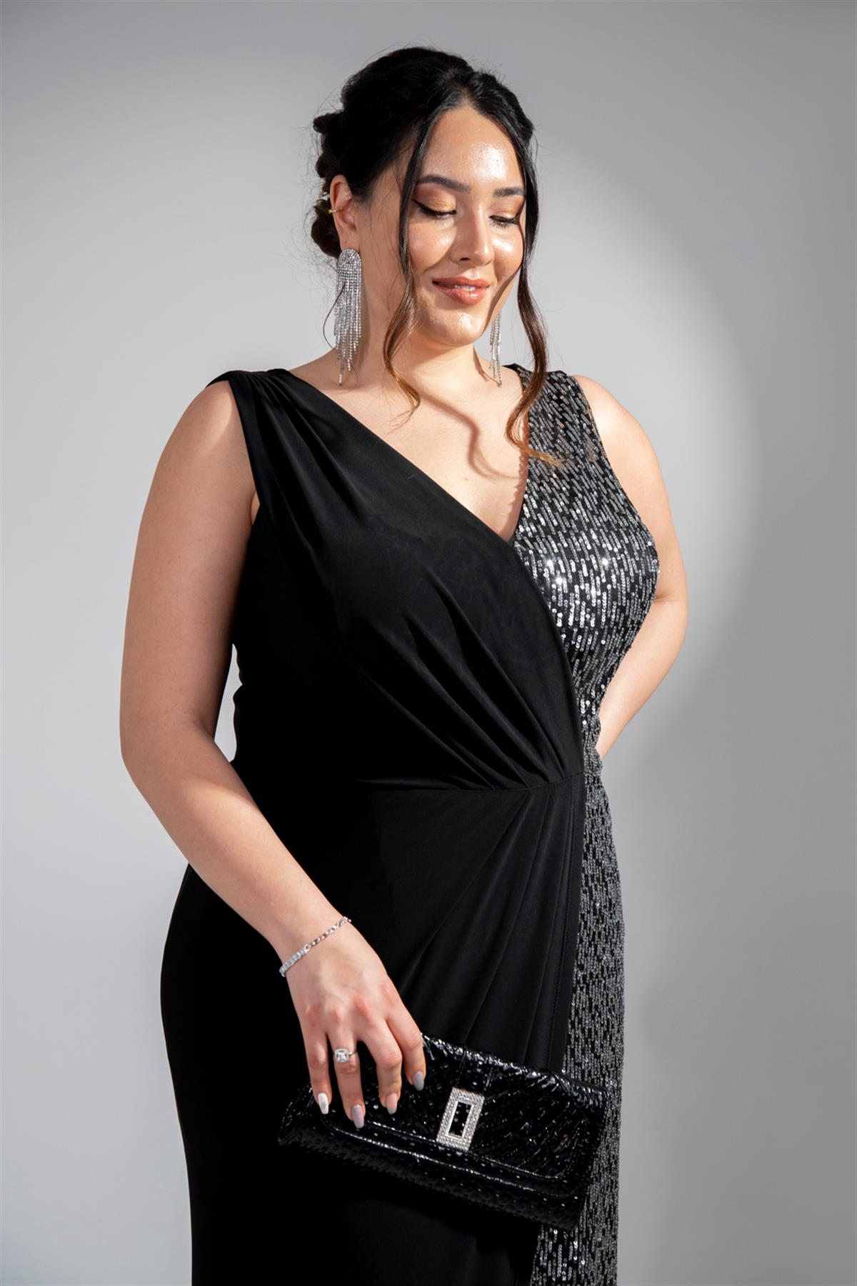 Büyük Beden 142046 Kruvaze Pul Payetli Abiye  Siyah