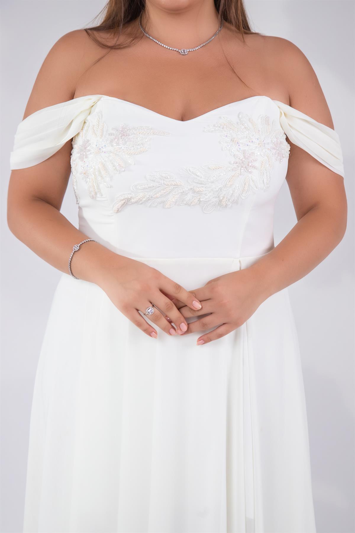 Büyük Beden 142066 Aplik İşleömeli Uzun Abiye  Ekru