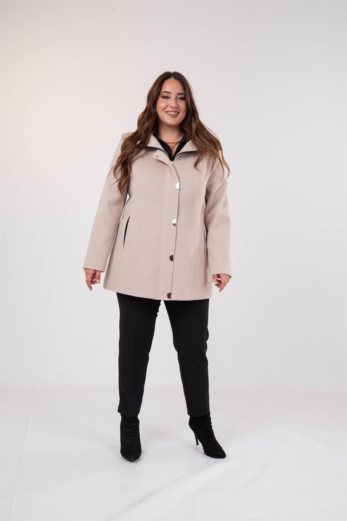 Büyük Beden 2230040 Çıt Çıt Detaylı Kısa Kaban  Bej