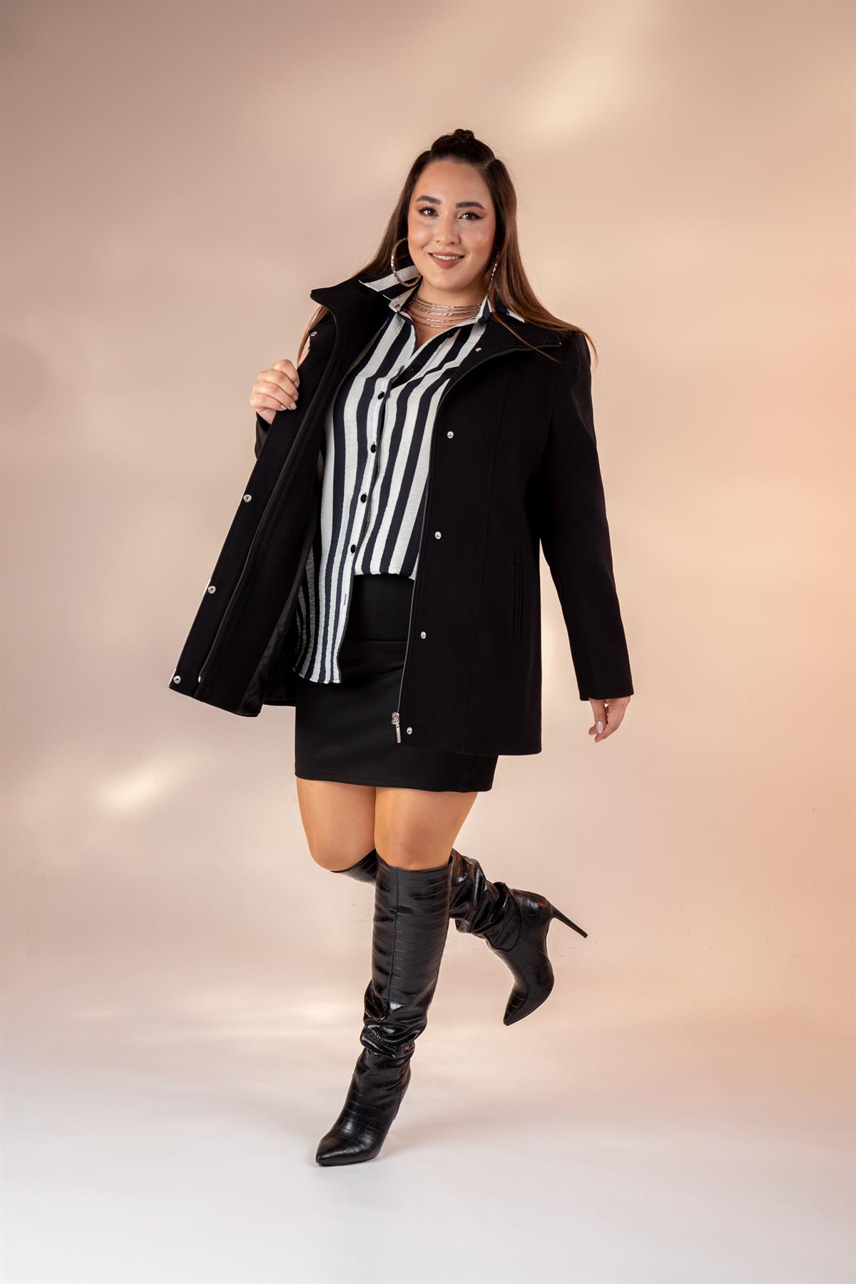 Büyük Beden 2230040 Çıt Çıt Detaylı Kısa Kaban  Siyah