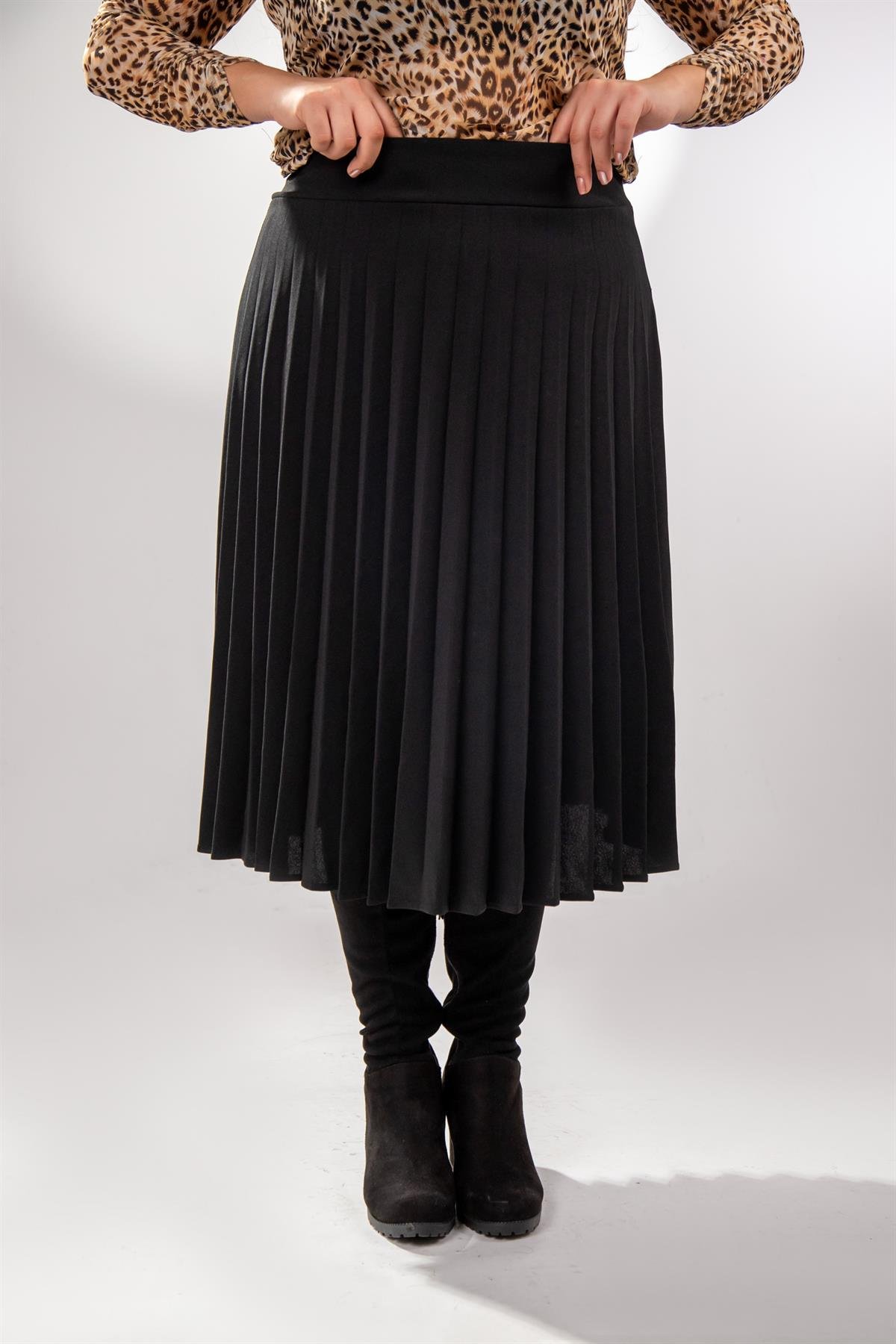 Büyük Beden 2237000 Pliseli Etek Siyah