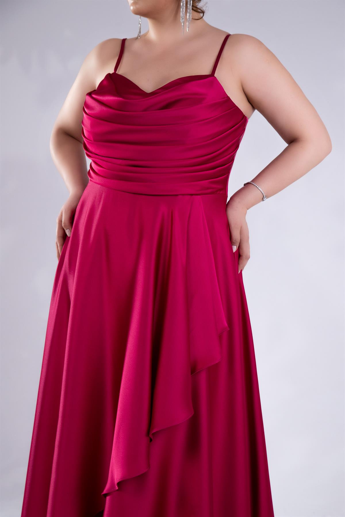 Büyük Beden 2424122 Askılı Drapeli Uzun Abiye  Fusya