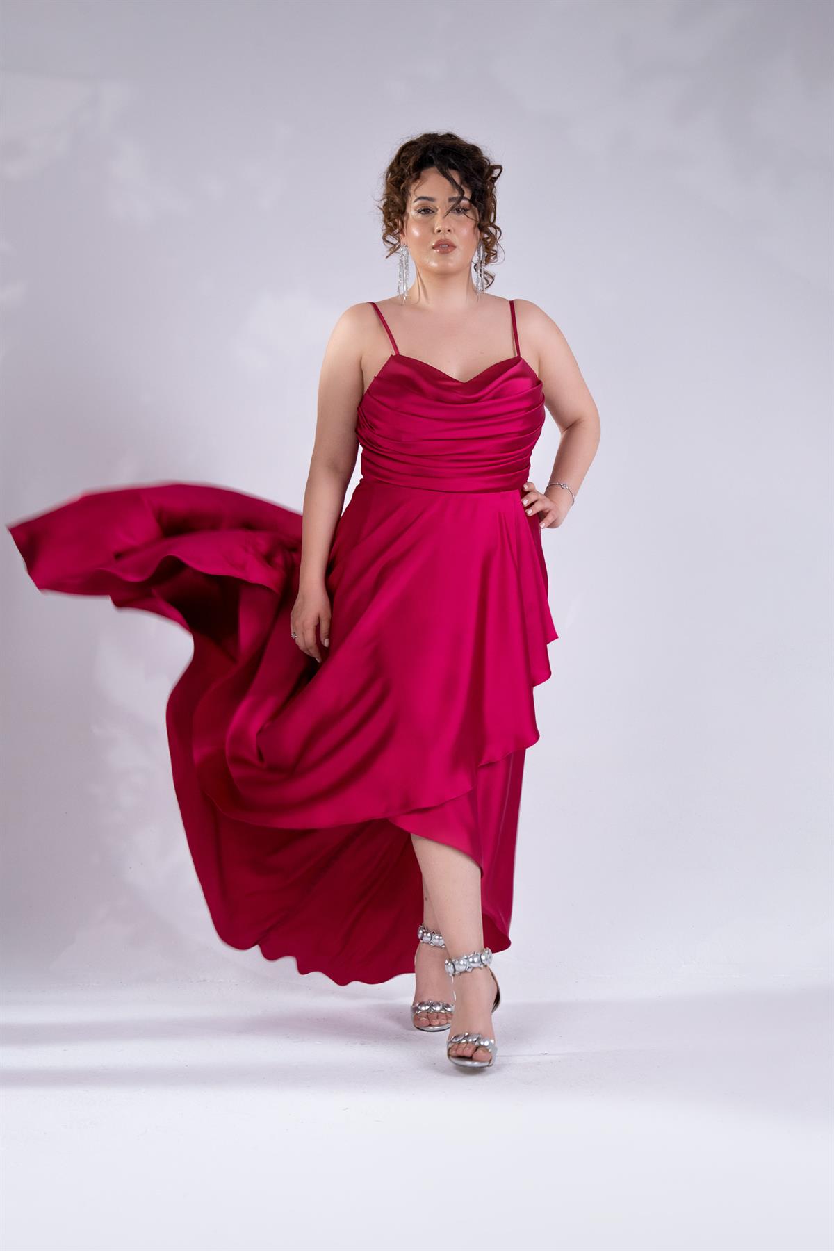 Büyük Beden 2424122 Askılı Drapeli Uzun Abiye  Fusya