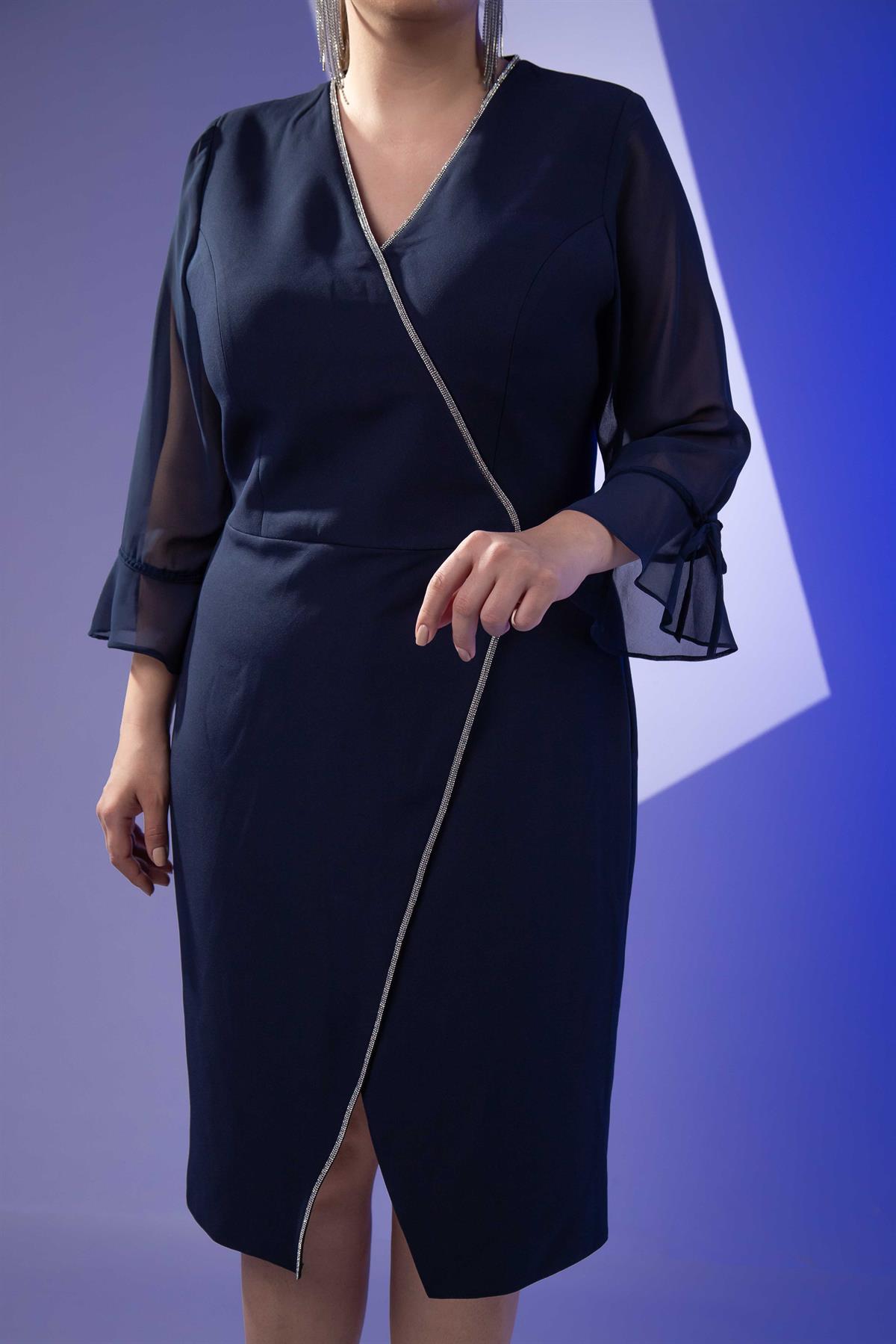 Büyük Beden 2424531 Kolu Pileli Kruvaze Abiye Lacivert