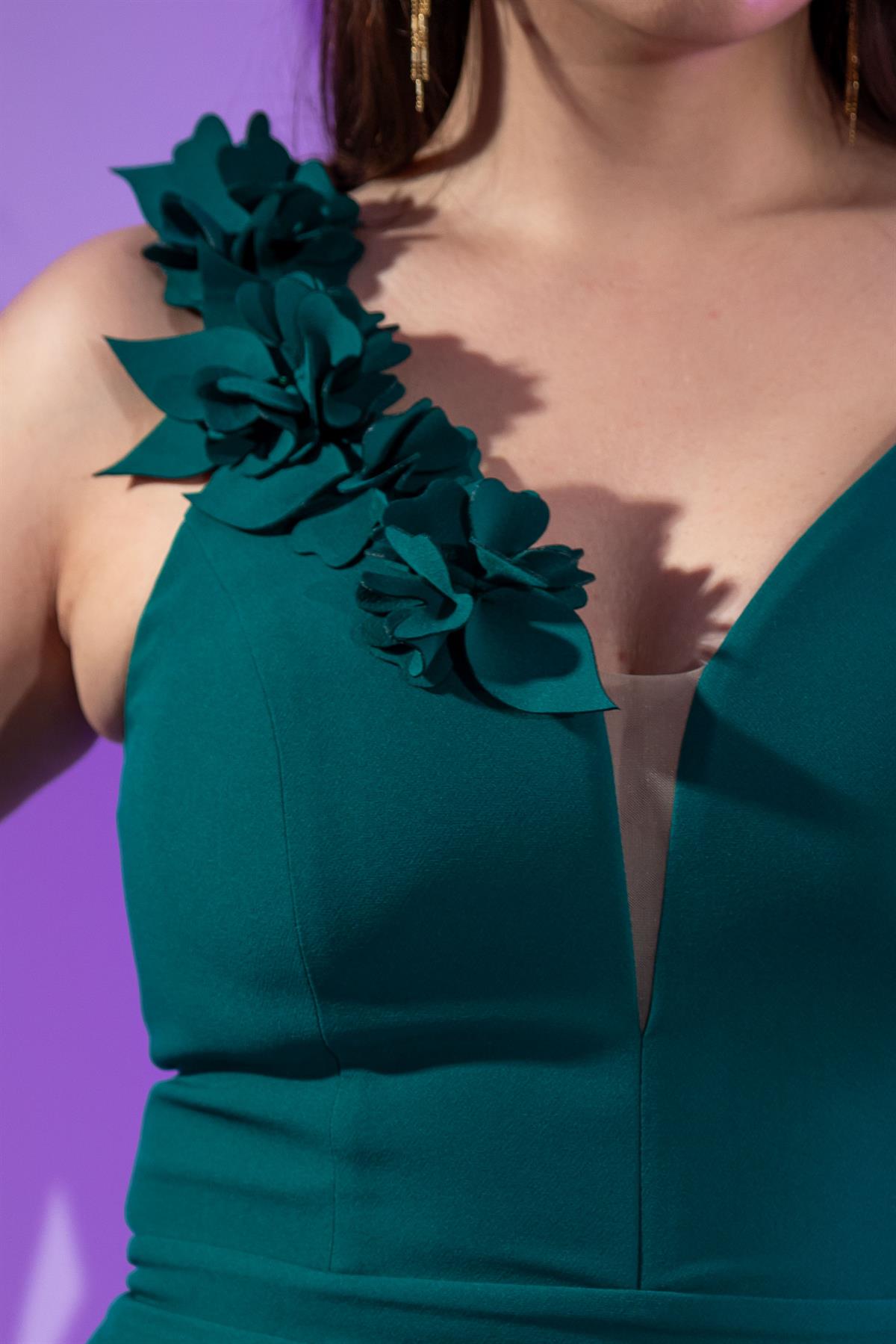 Büyük Beden 2424700 Yırtmaçlı -Göğüs Detaylı Abiye  Yeşil