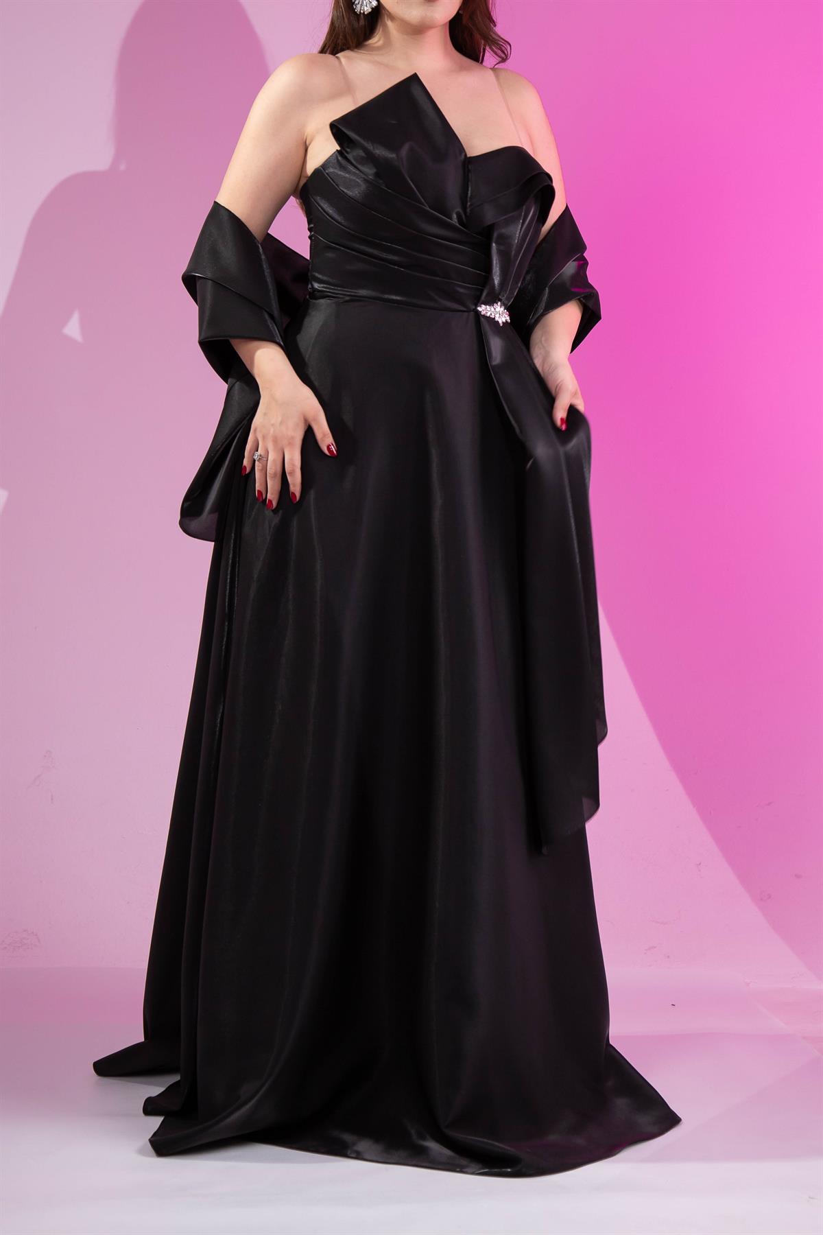 Büyük Beden 2424725 Pileli Straplez Abiye  Siyah