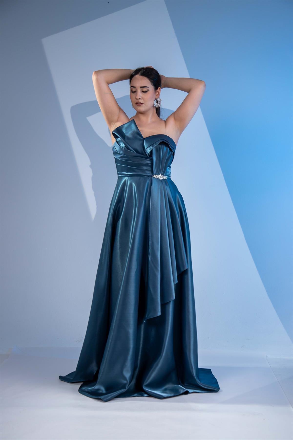 Büyük Beden 2424725 Pileli Straplez Abiye  Yeşil