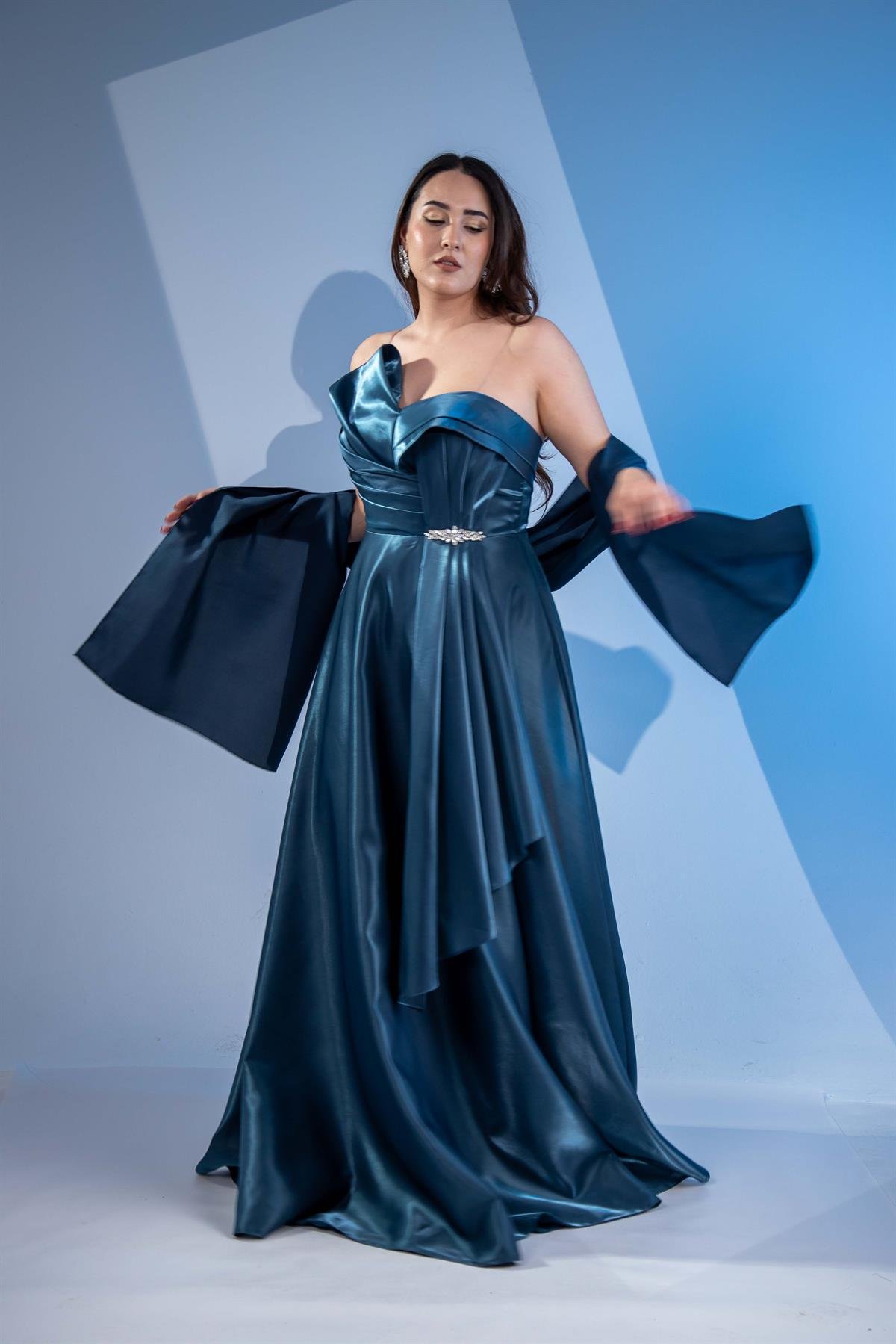 Büyük Beden 2424725 Pileli Straplez Abiye  Yeşil