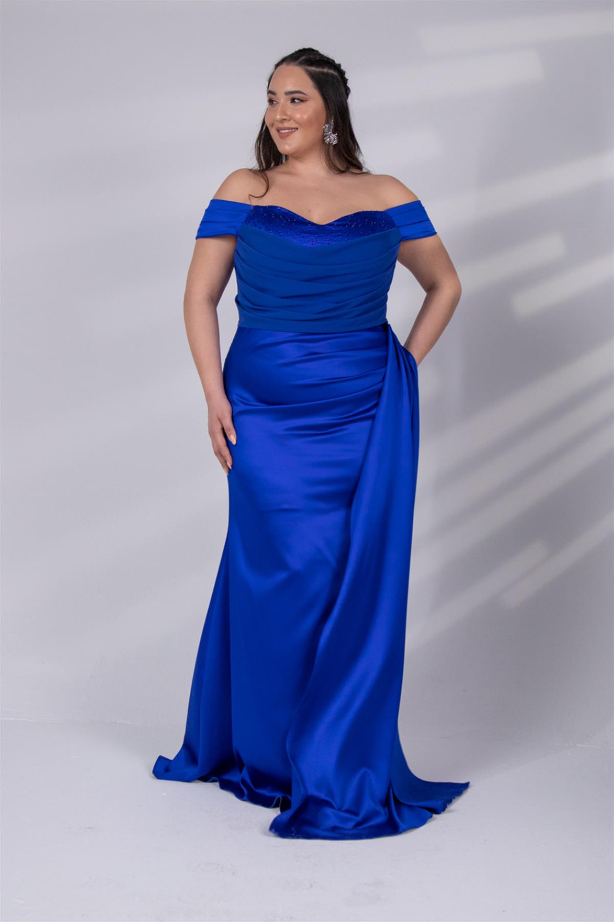 Büyük Beden 242627 Düşük Omuz Degajeli Uzun Abiye  Saks