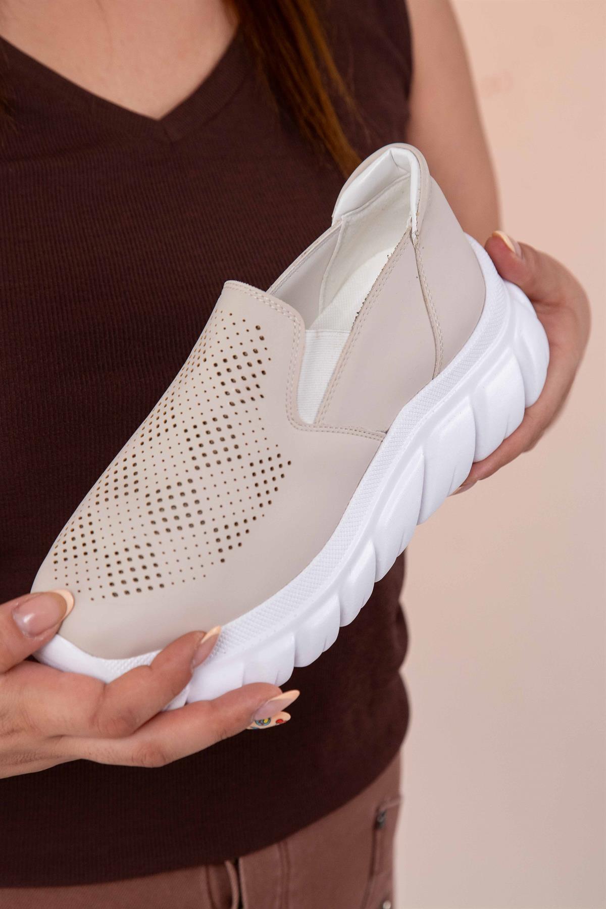 Büyük Beden 24Y-203 Yazlık Ayakkabı  Bej