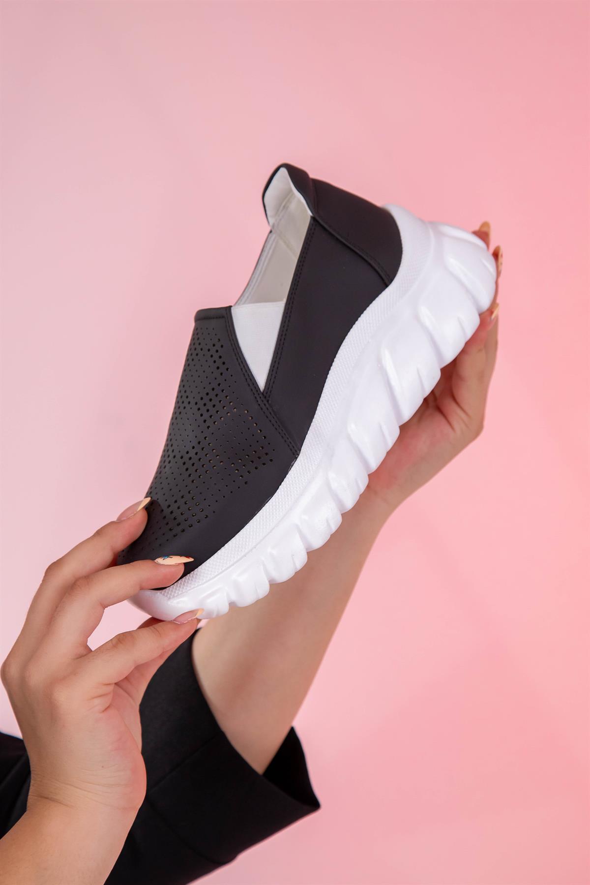 Büyük Beden 24Y-203 Yazlık Ayakkabı  Siyah