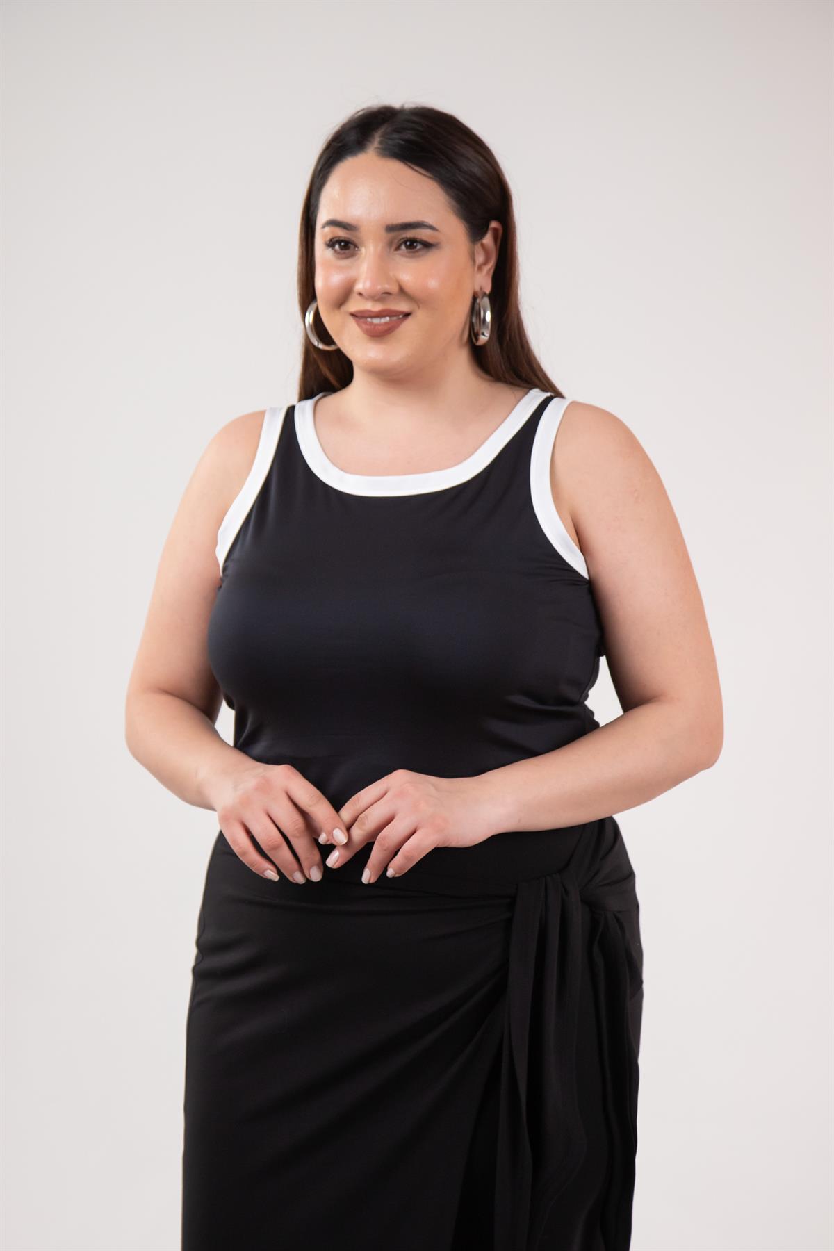 Büyük Beden 3330335 Biye Detaylı Bluz Siyah