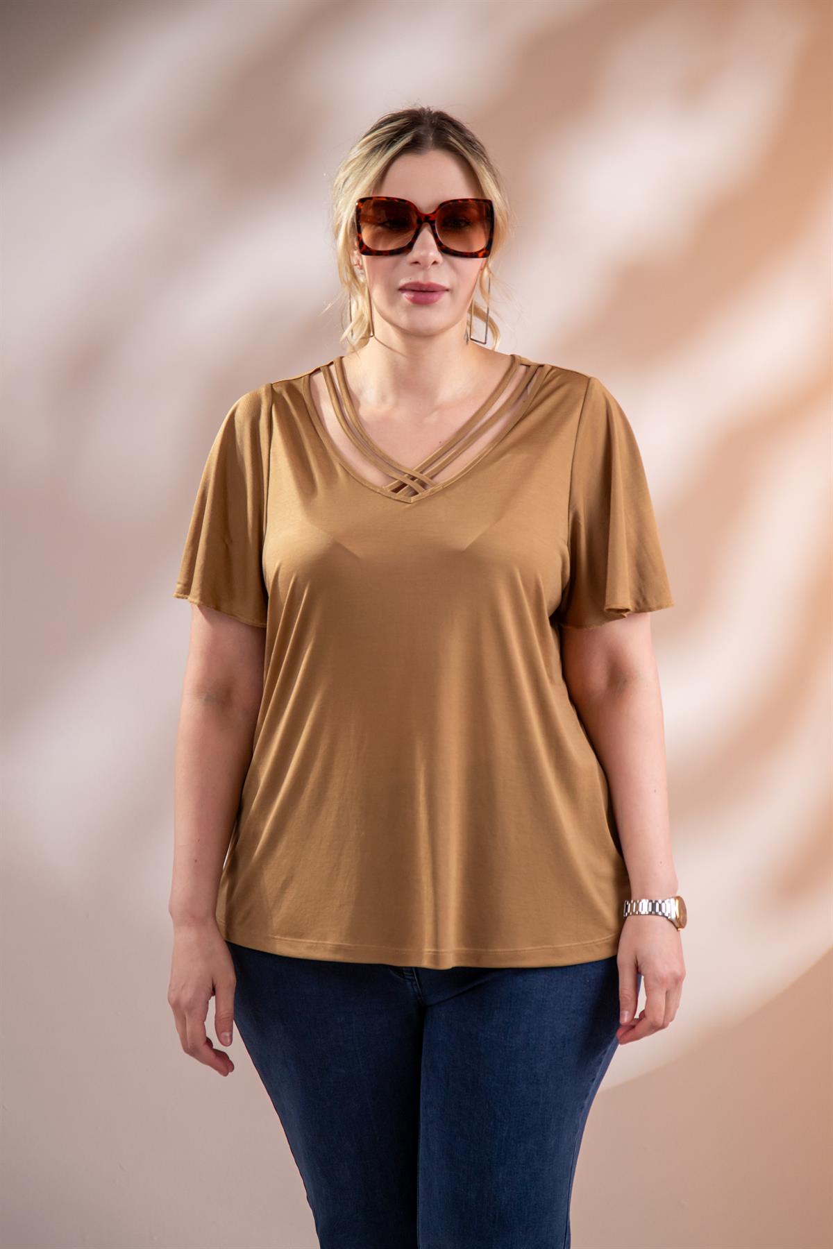 Büyük Beden 3330376 V Yaka Biyeli Bluz  Camel