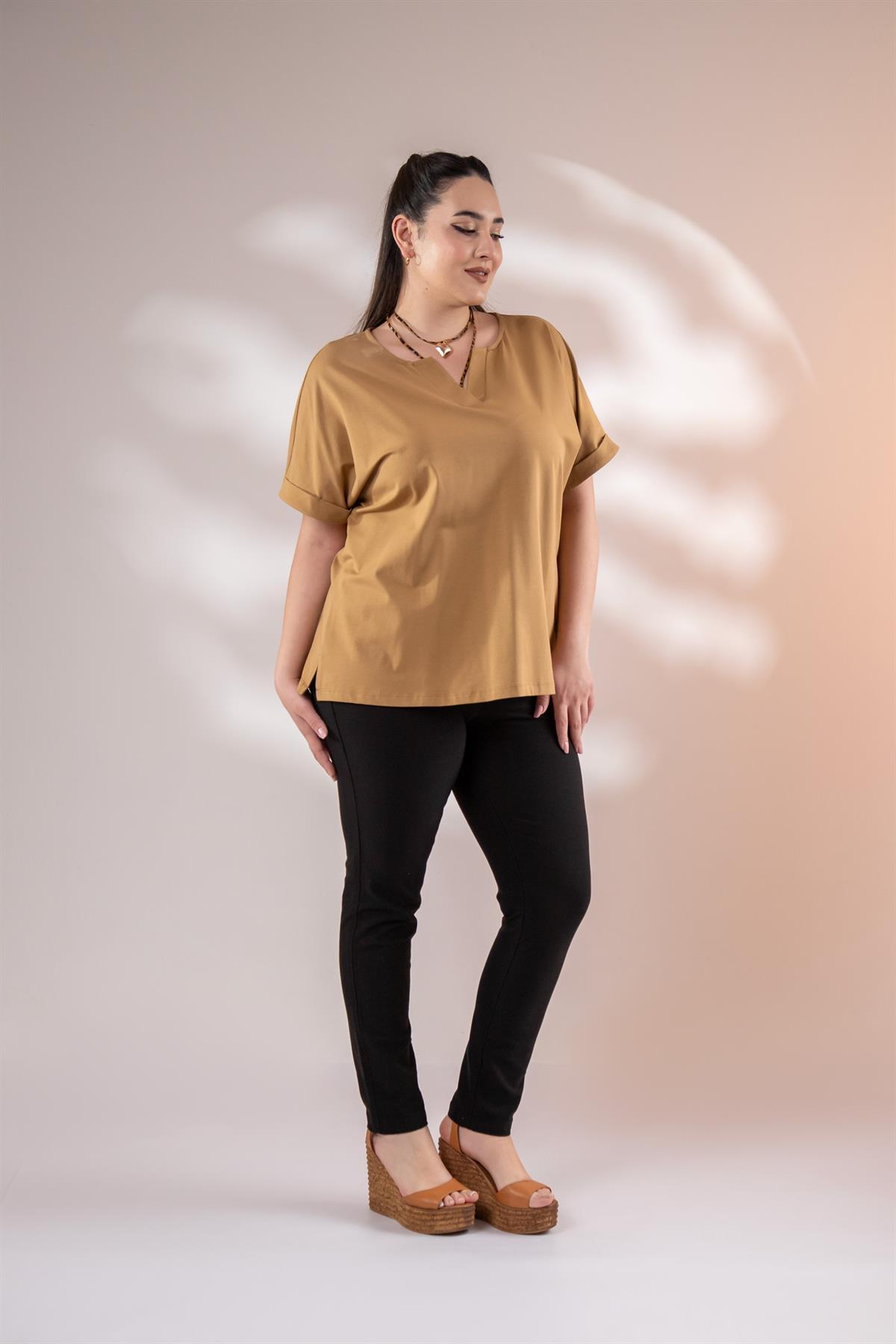 Büyük Beden 3330379 V Yaka Bluz Camel