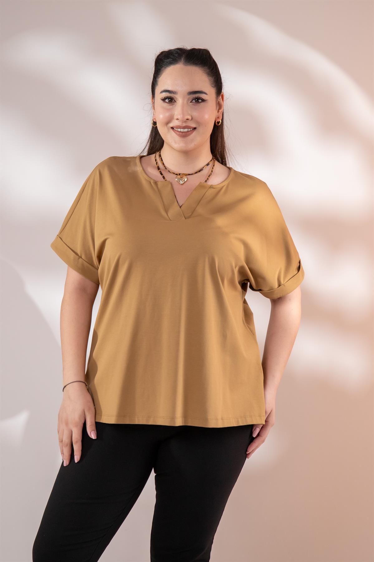 Büyük Beden 3330379 V Yaka Bluz Camel