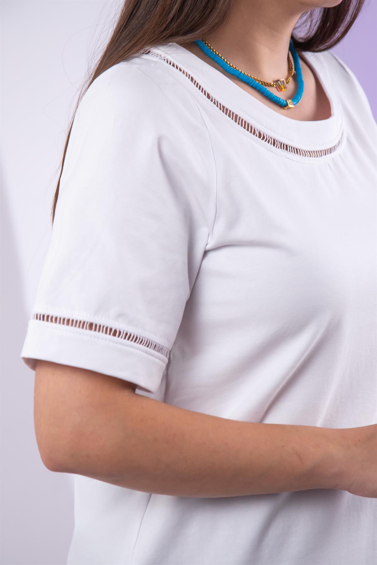Büyük Beden 3330460 Şerit Detaylı Bluz  Beyaz