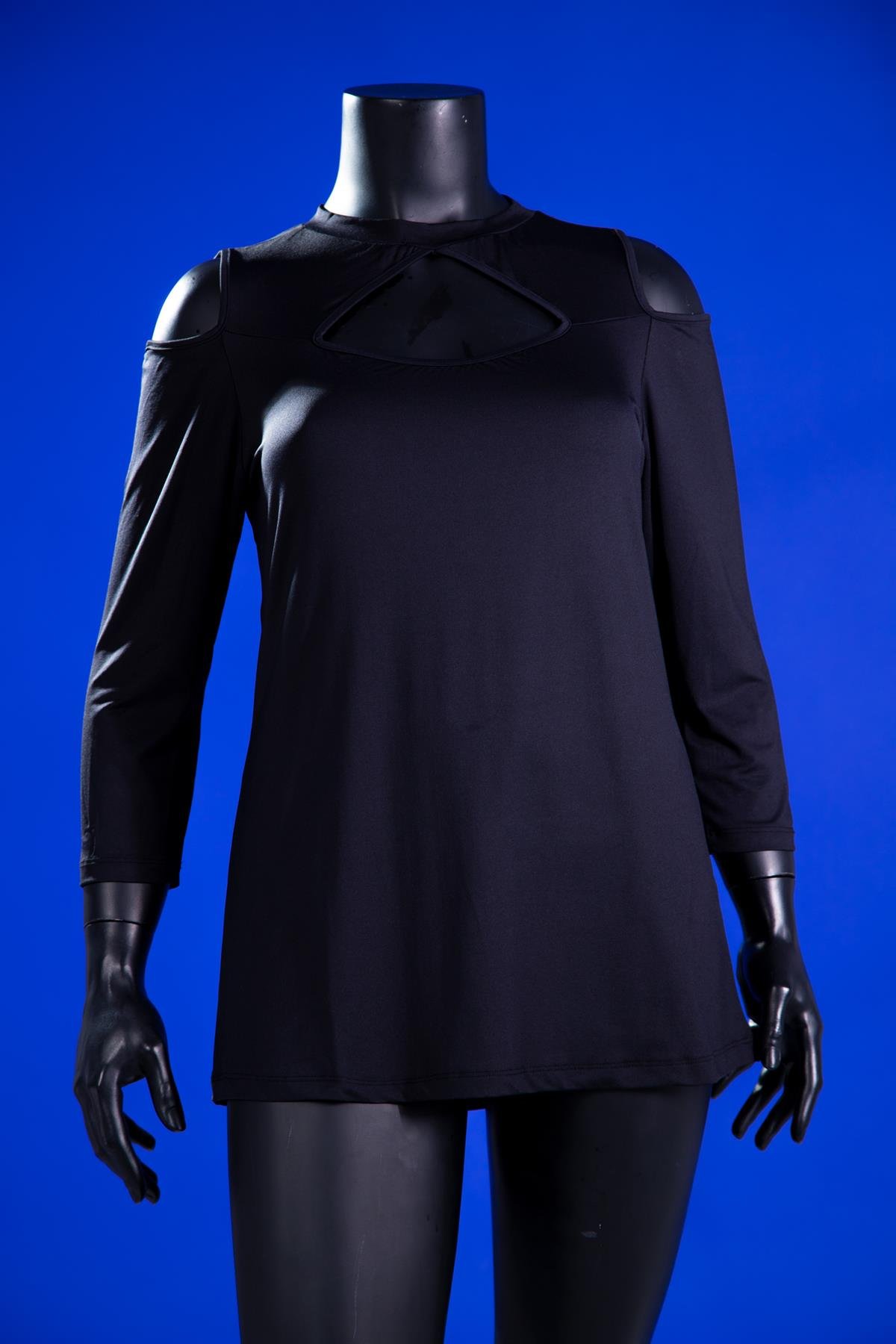 Büyük Beden 333066 Yakası-Omuzu Açık Bluz  Siyah