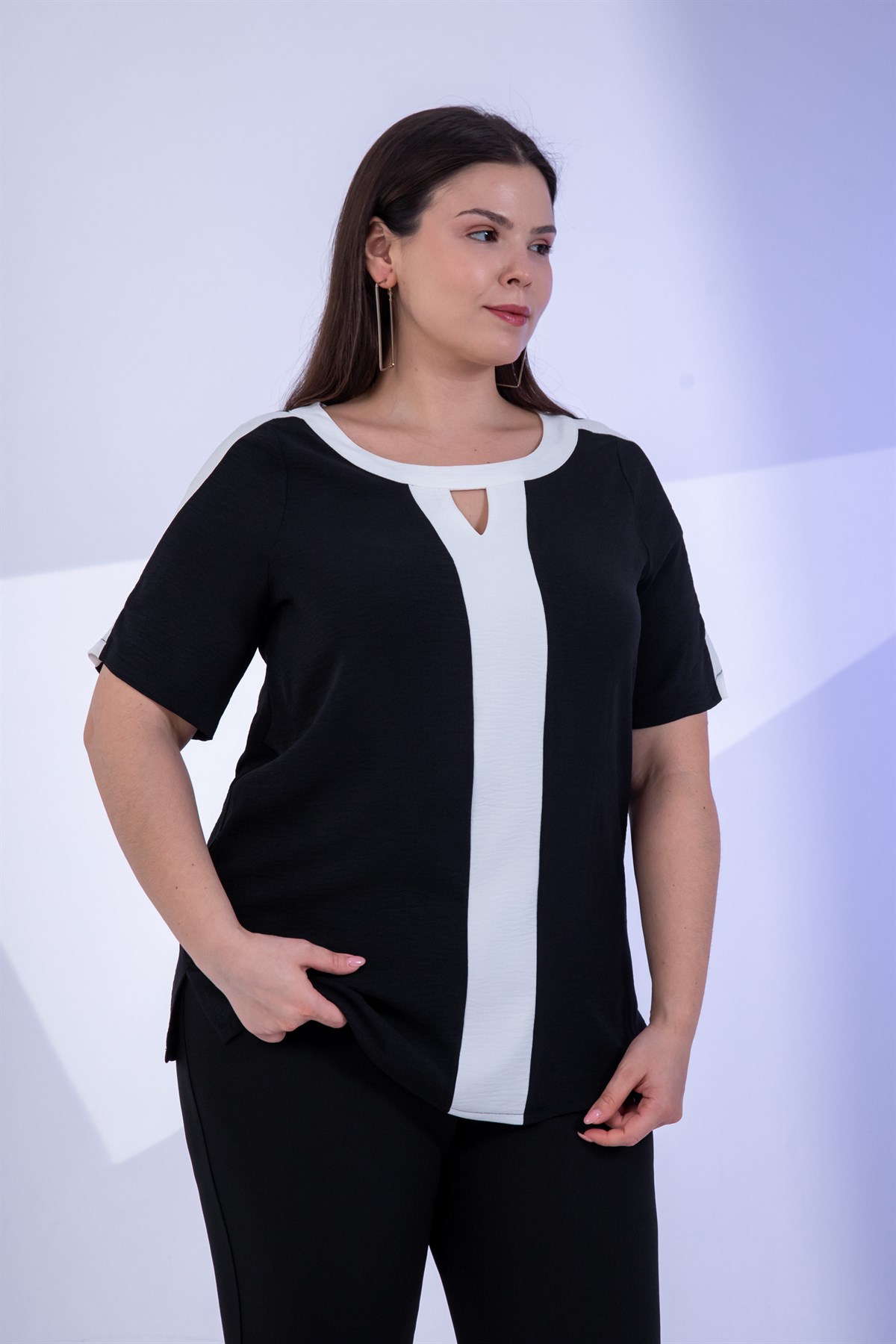 Büyük Beden 3330942 Yaka Detaylı Garnili Bluz Siyah