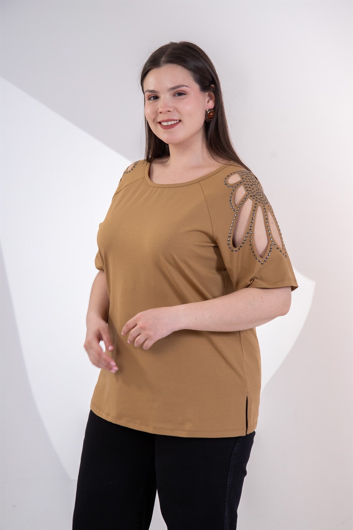 Büyük Beden 3330957 Omuz Drop Detaylı Bluz Camel