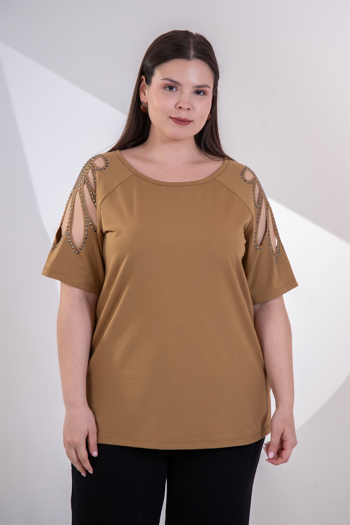 Büyük Beden 3330957 Omuz Drop Detaylı Bluz Camel