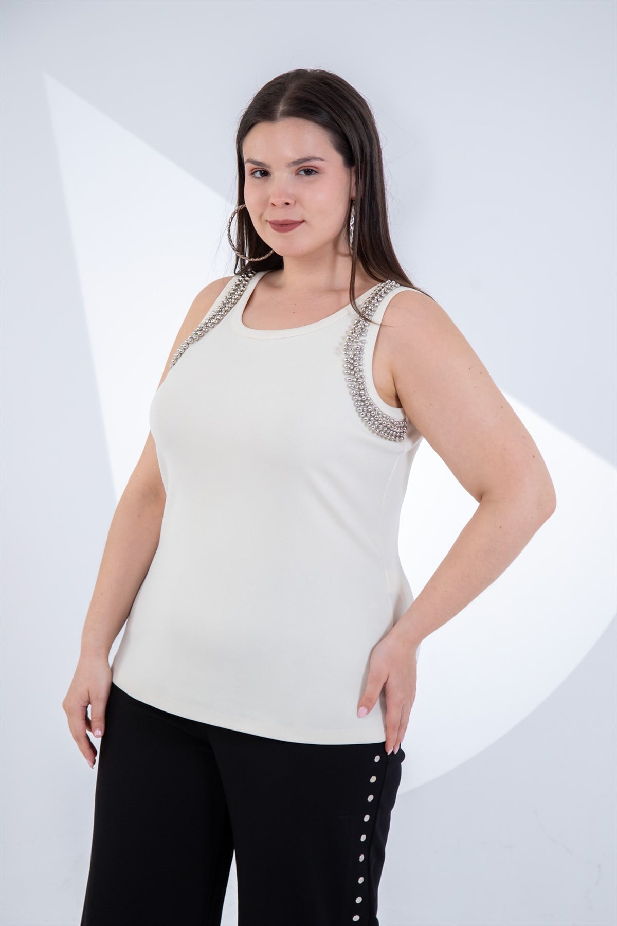 Büyük Beden 3330977 İnci Detaylı Bluz  Ekru