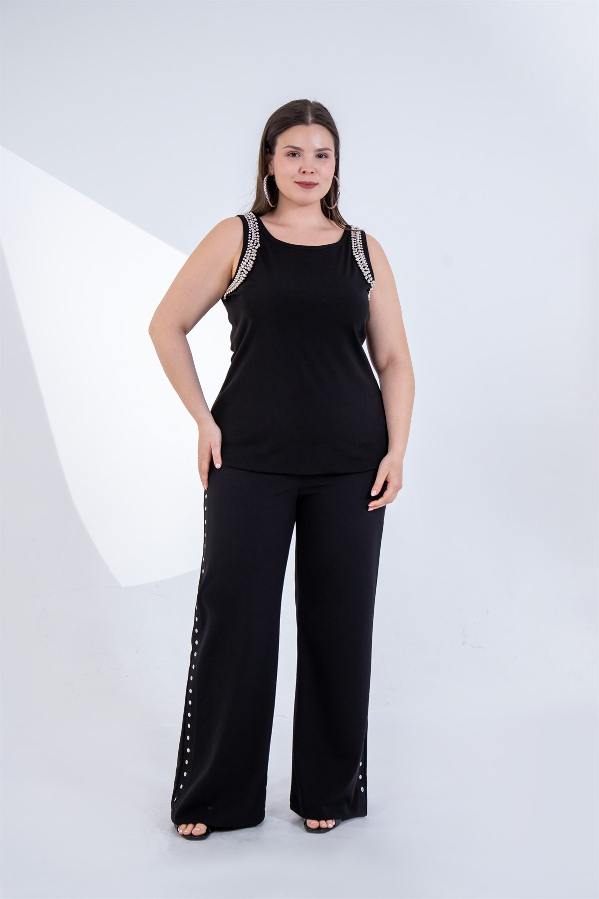 Büyük Beden 3330977 İnci Detaylı Bluz  Siyah