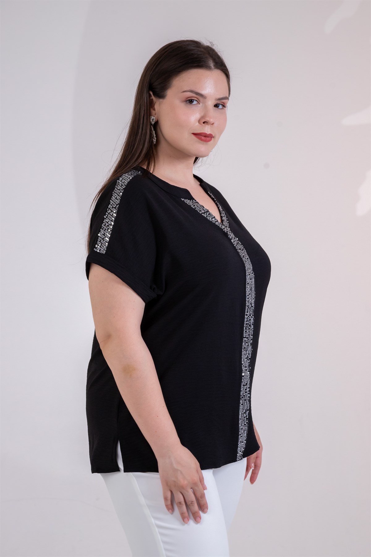 Büyük Beden 3330995 Pul Payet Garnili Bluz Siyah