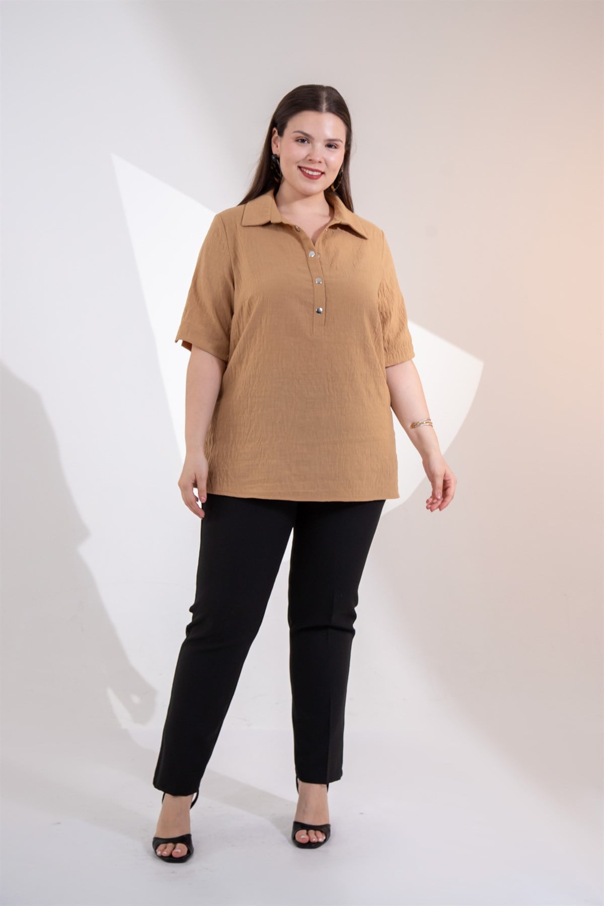 Büyük Beden 3331032 Yaka Çıt Çıtlı Bluz Camel