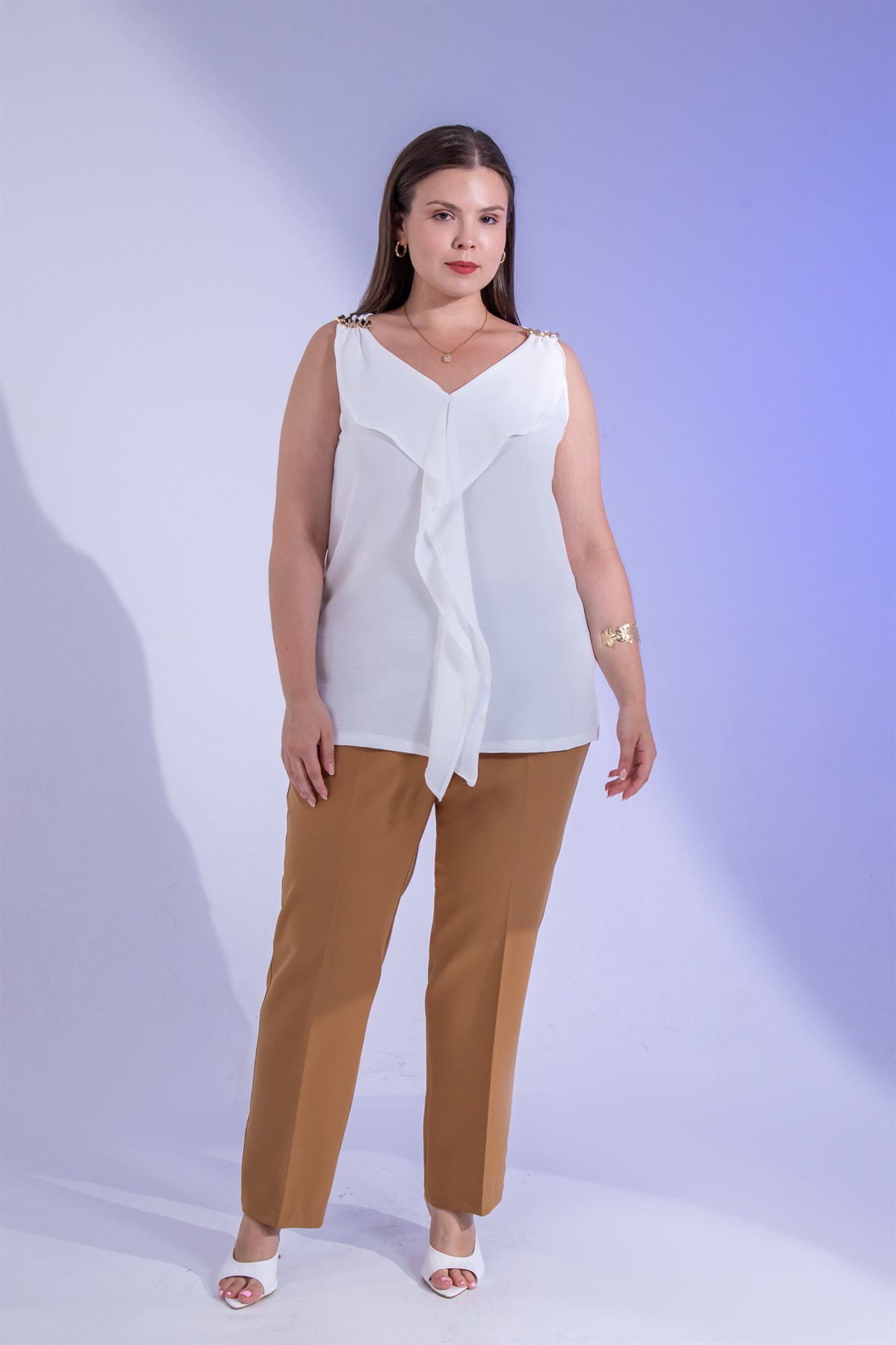 Büyük Beden 3331137 Omuzu Tokalı Bluz  Beyaz