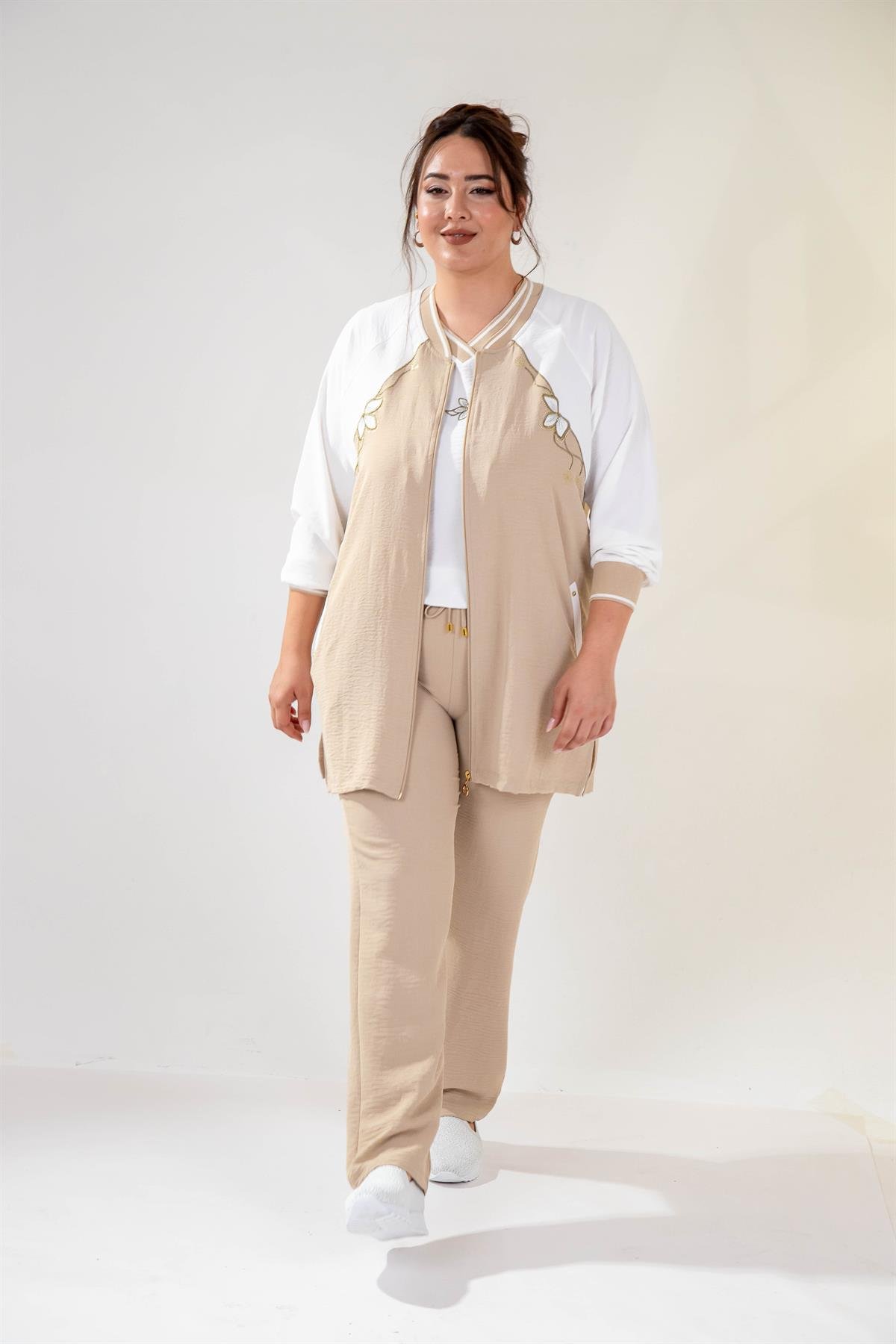 Büyük Beden 76330 Çiçek Nakışlı 3^lü Takım Bej