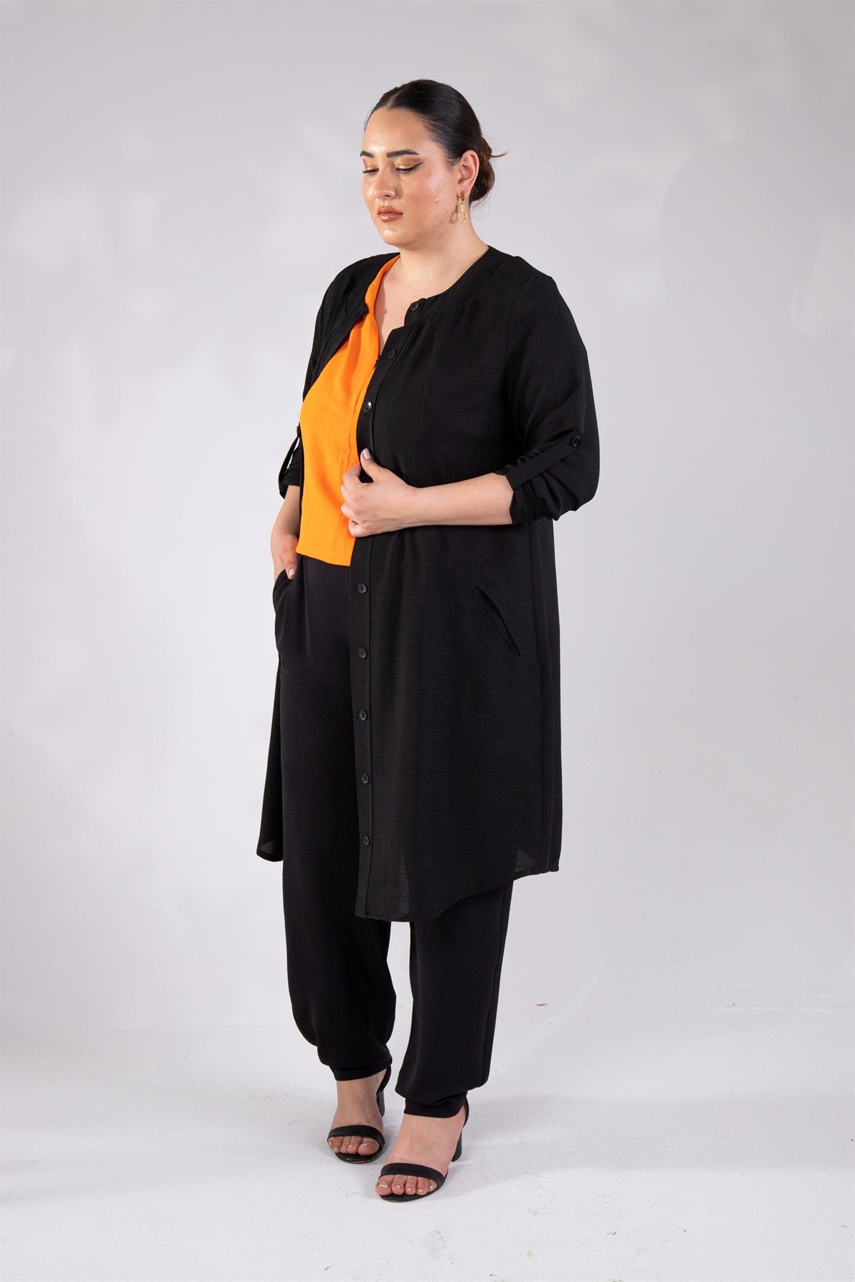 Büyük Beden 112092 Önü Düğmeli Cepli Kap  Siyah