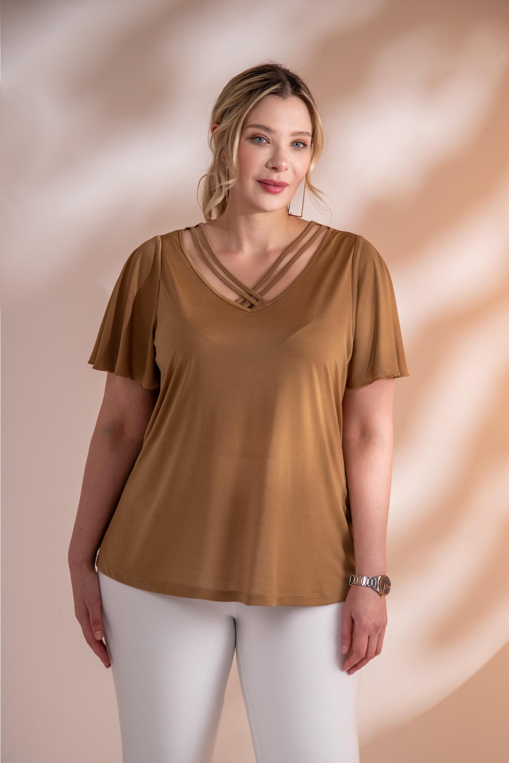 Büyük Beden 3330376 V Yaka Biyeli Bluz  Camel