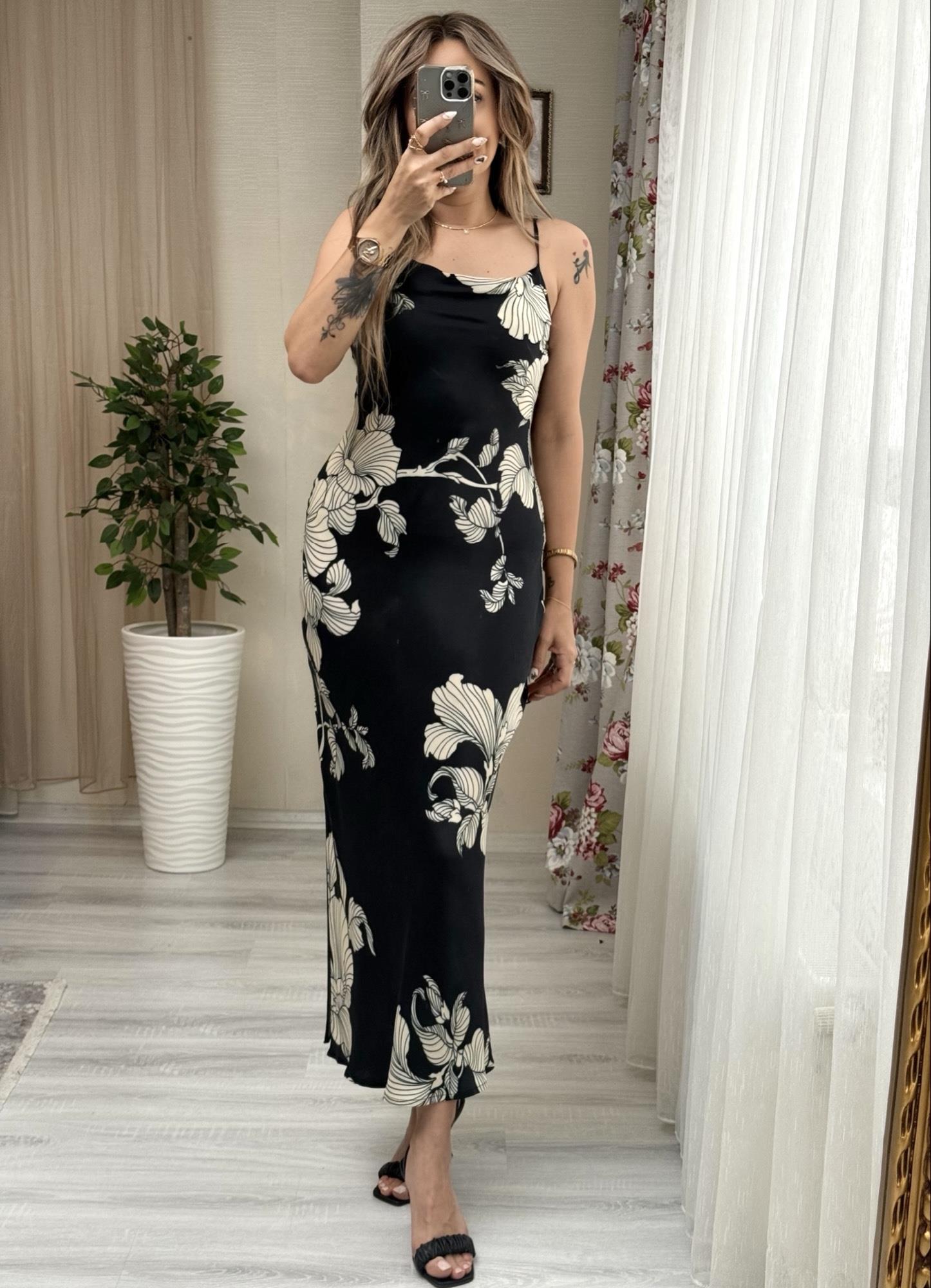 Gül Desenli Premium İpek Saten Askılı ElbiseYeni Gelenler ModayGül Desenli Premium İpek Saten Askılı Elbise