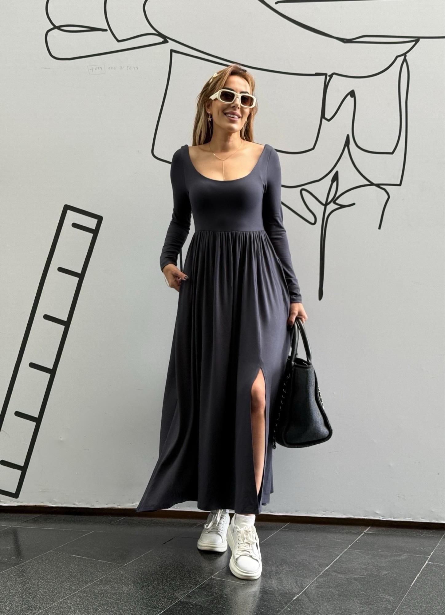 MODAYBUTİKBlack Aura Yırtmaçlı Maxi Elbise