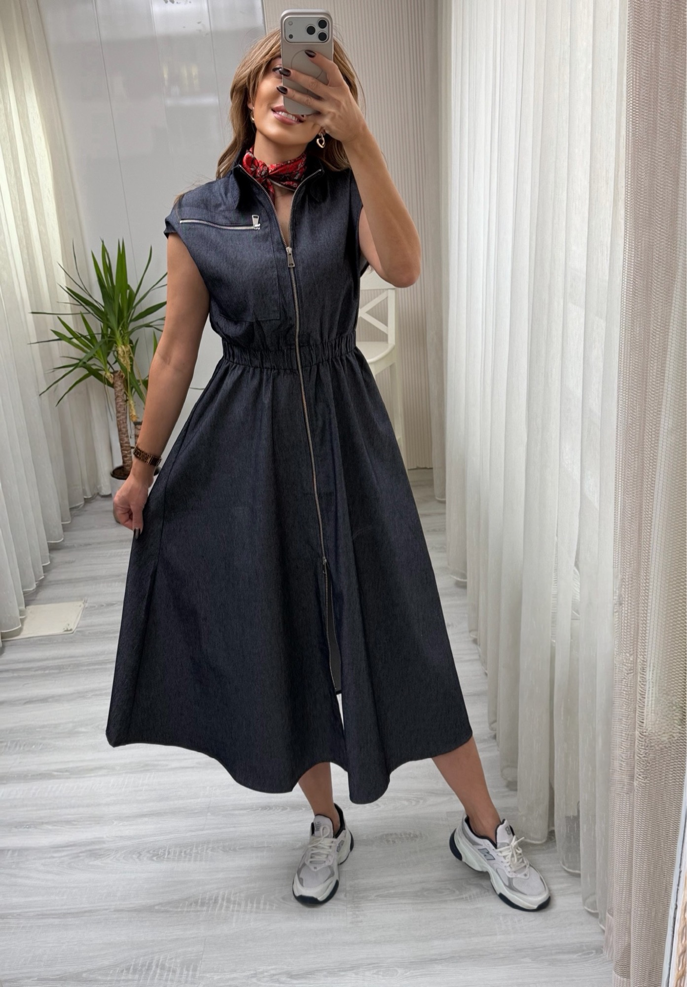 MODAYBUTİKFermuar Detaylı Modern Kesim Laci Denim Elbise