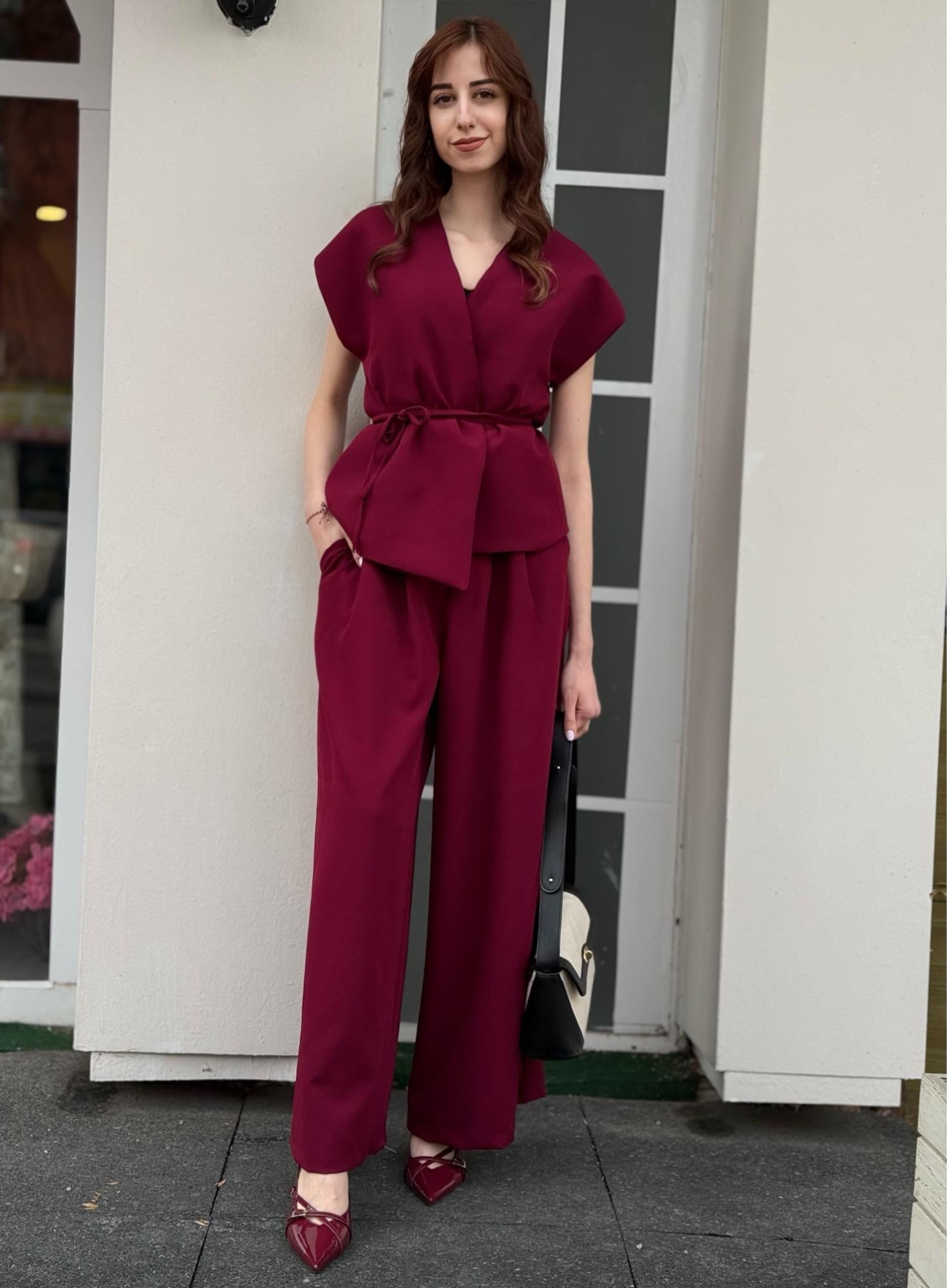 Bağlamalı Yelek Pantolon Bordo TakımYeni Gelenler ModayBağlamalı Yelek Pantolon Bordo Takım