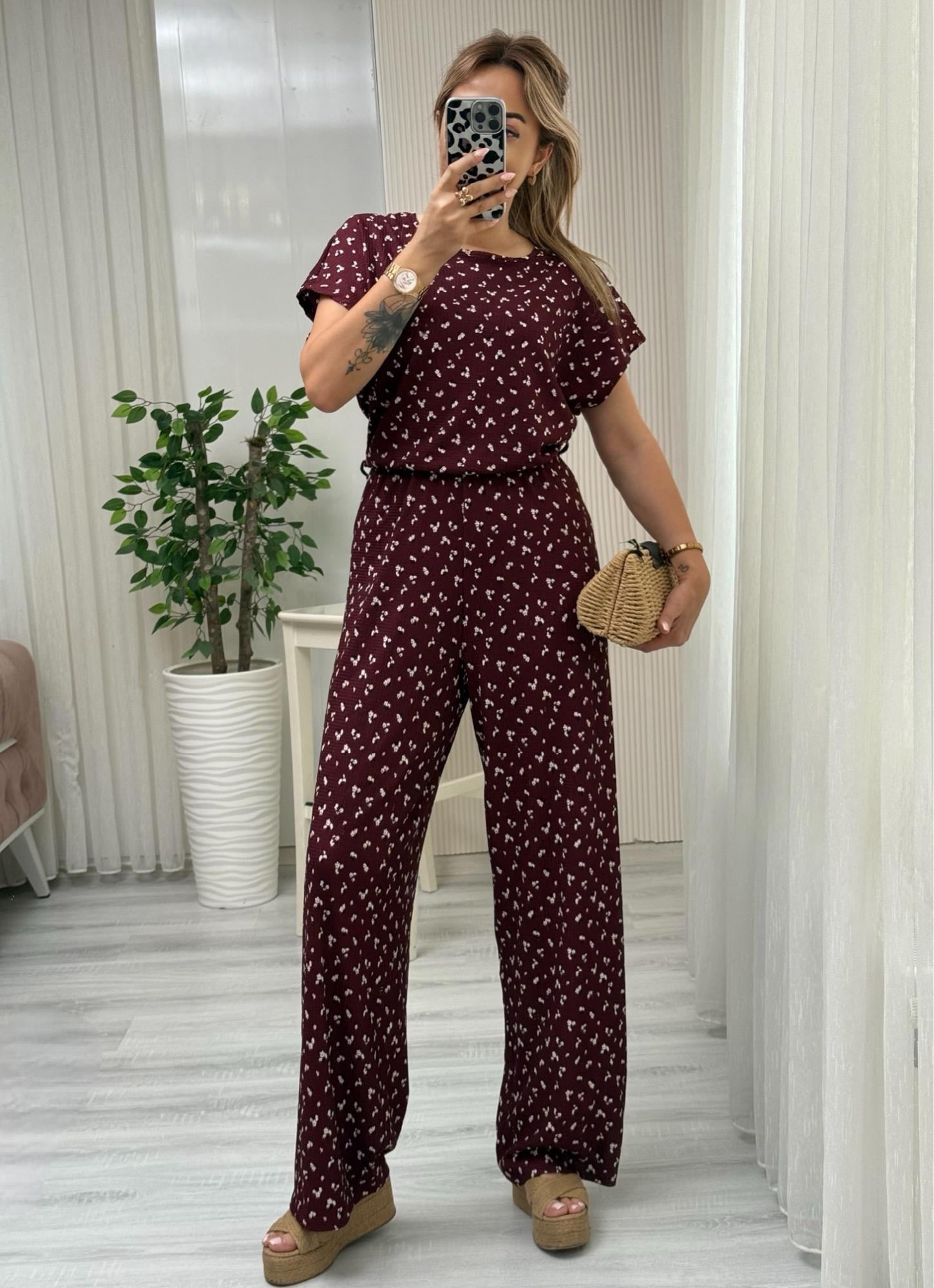 Çıtır Çiçek Desenli Bordo TulumYeni Gelenler ModayÇıtır Çiçek Desenli Bordo Tulum