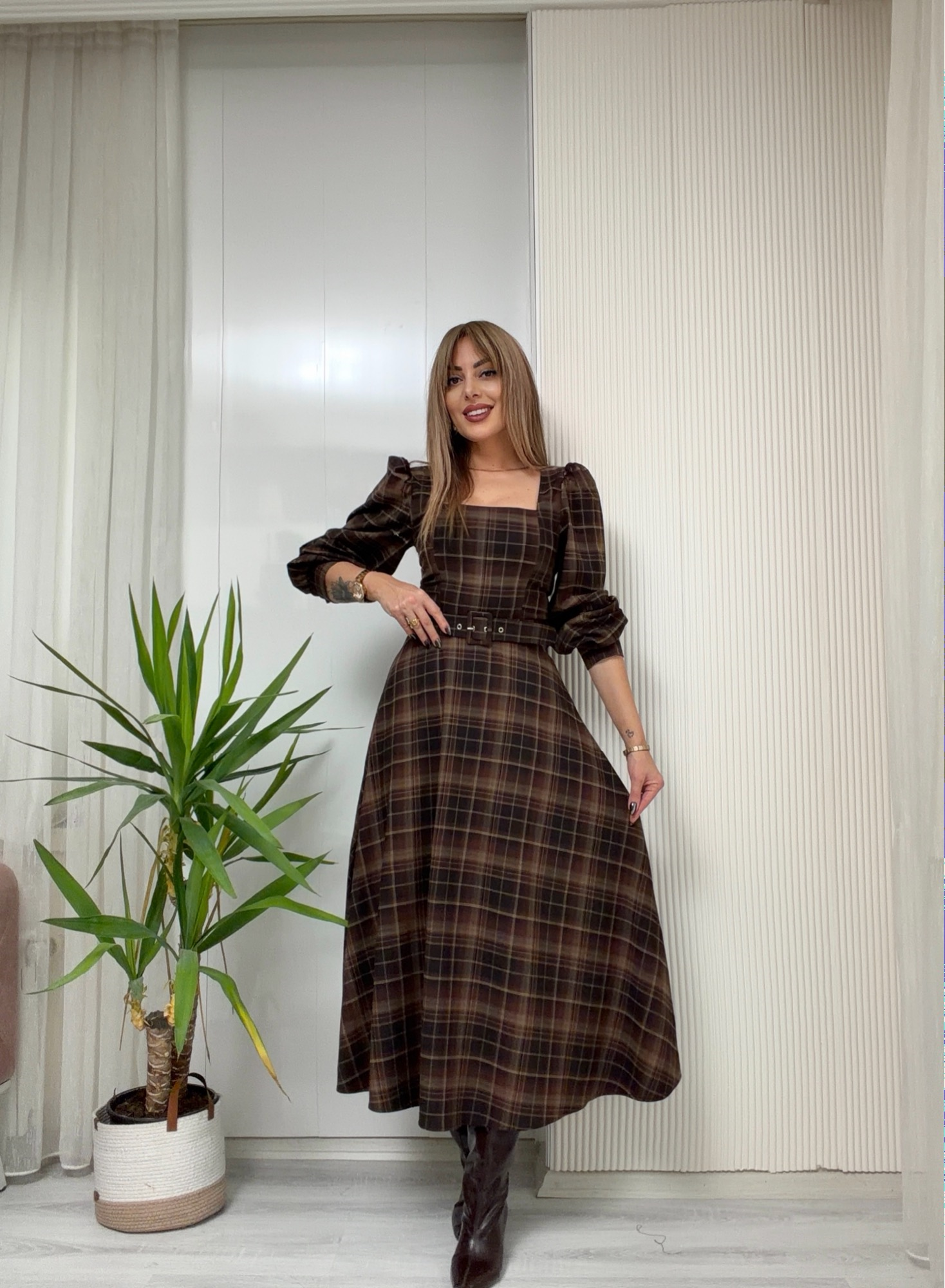 MODAYBUTİKAria Kare Desen Kemerli Midi Elbise