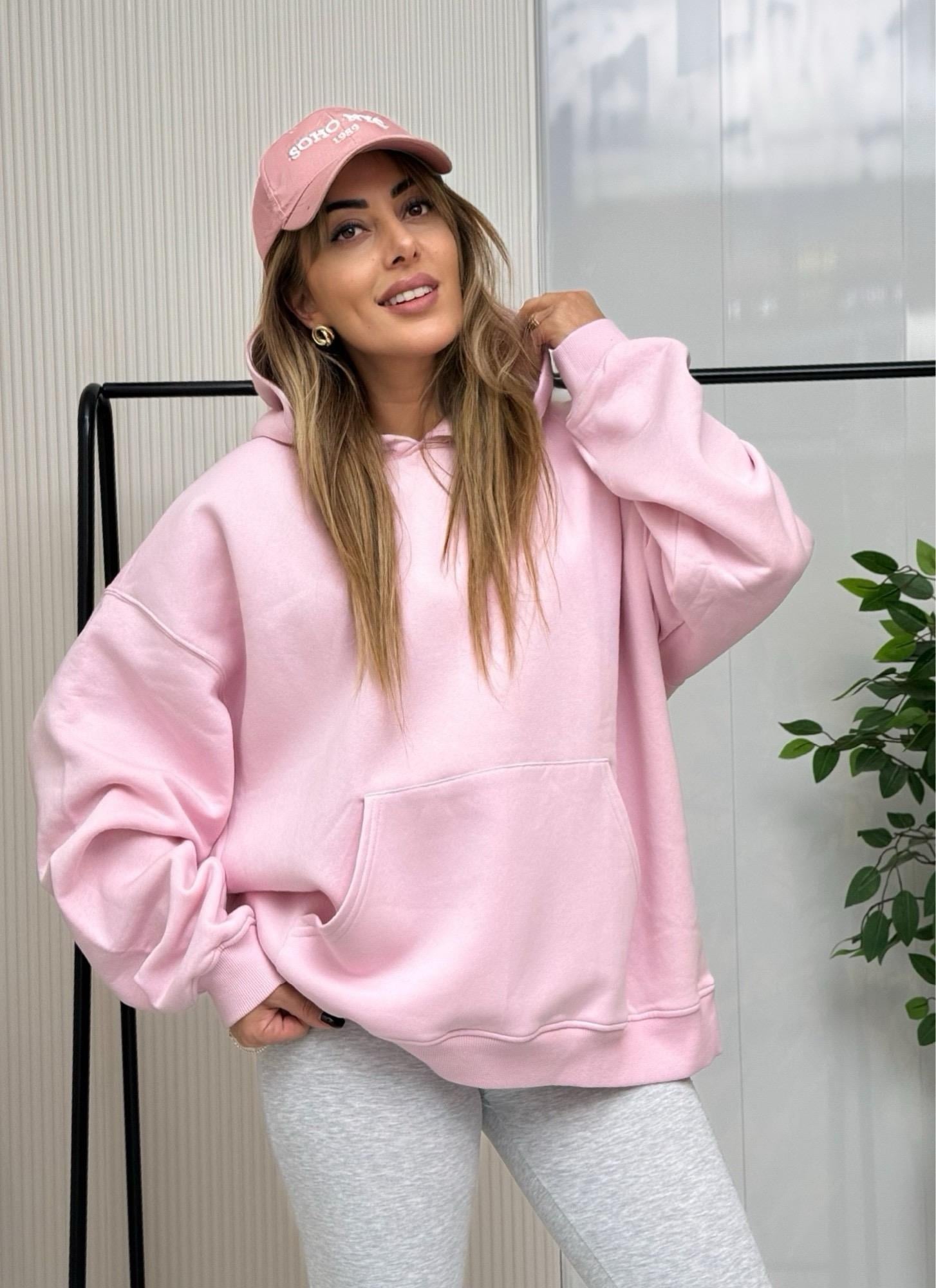 Oversize Şeker Pembesi Kapşonlu SweatshirtYeni Gelenler ModayOversize Şeker Pembesi Kapşonlu Sweatshirt