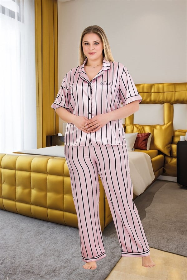 Arias Closet Büyük Beden Şık Tasarım Pembe Siyah Çizgili Düğmeli Kısa Kol Lüx Saten Pijama Takımı