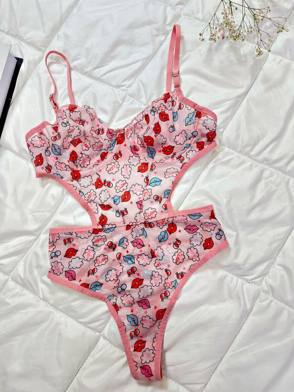 Aria's Closet Kiss Patterned Pink Bodysuit