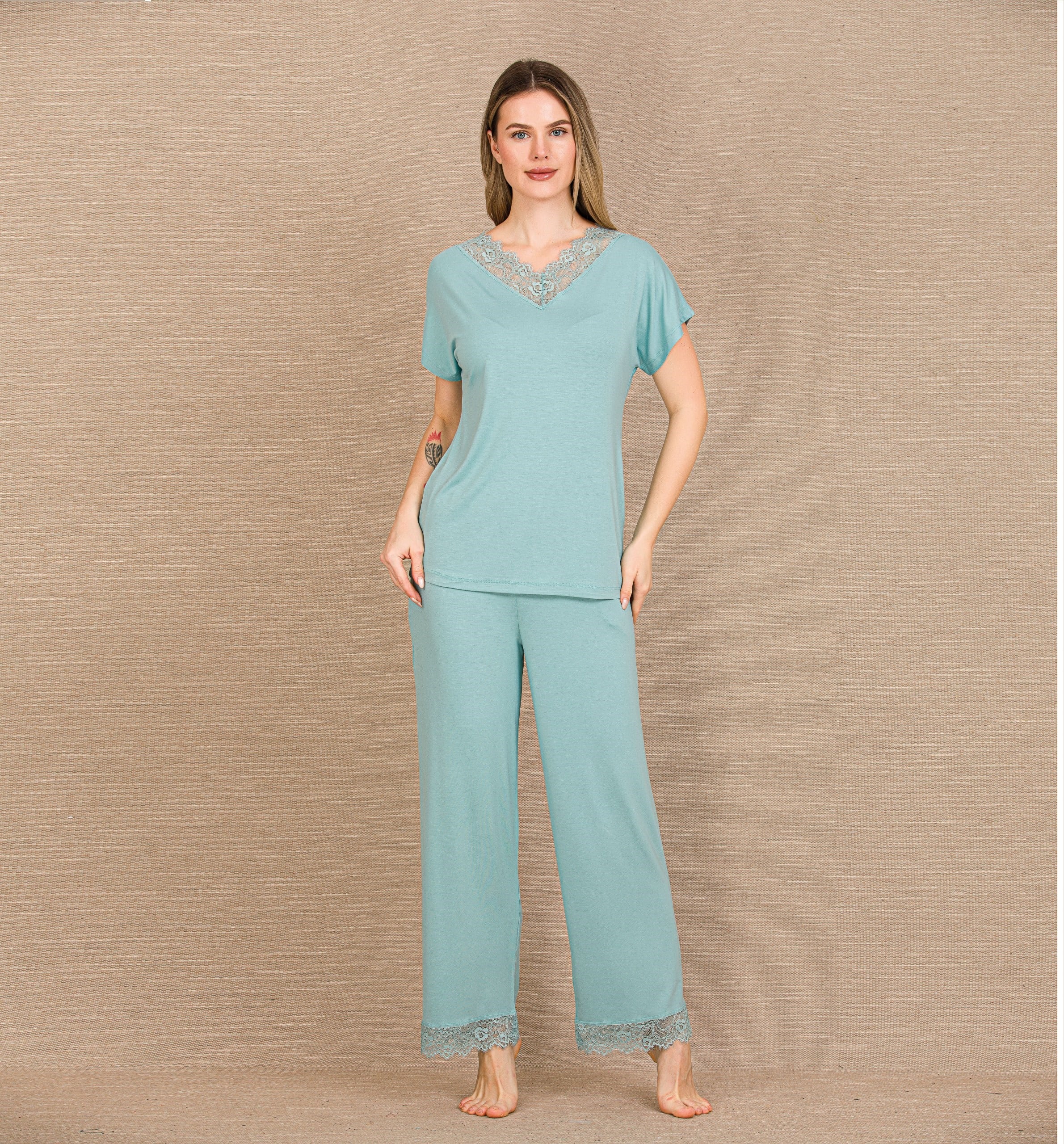 Arias Closet Pamuklu Şık Tasarım Dantel İşlemeli Mint Yeşil Kısa Kol Pijama Takımı